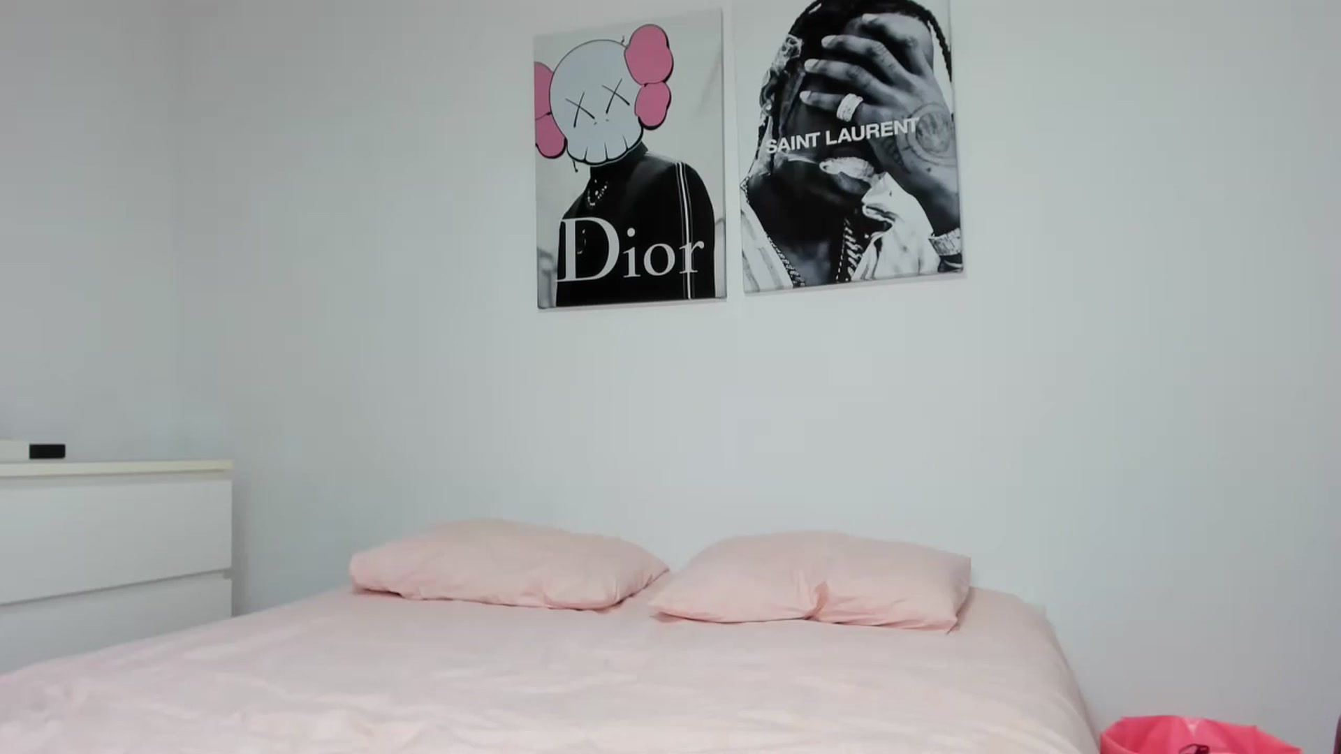 Gallery image thumbnail from Qarinah's myfreecams stream on, 04/24/2023, 02:18 image 19 of 20