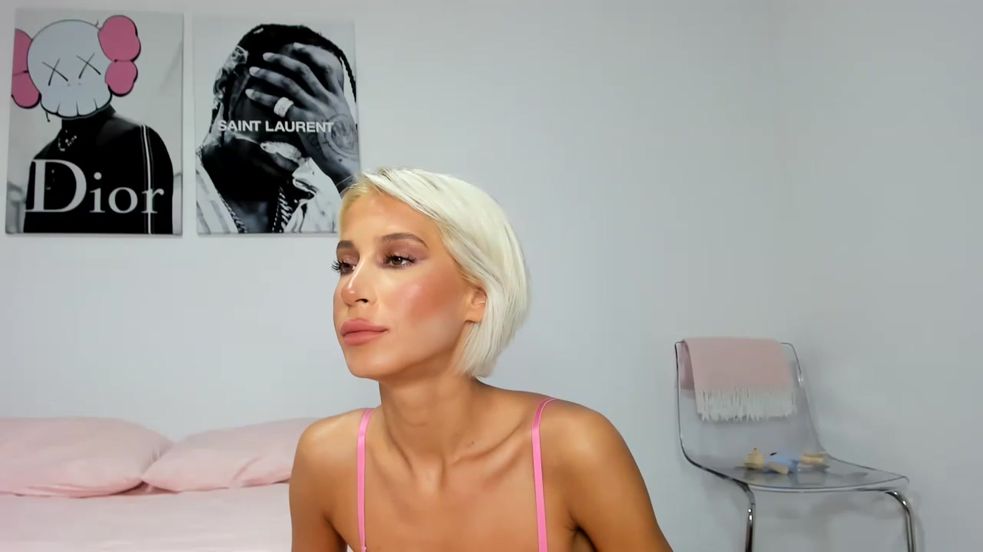 Gallery image thumbnail from Qarinah's myfreecams stream on, 05/07/2023, 20:41 image 7 of 20