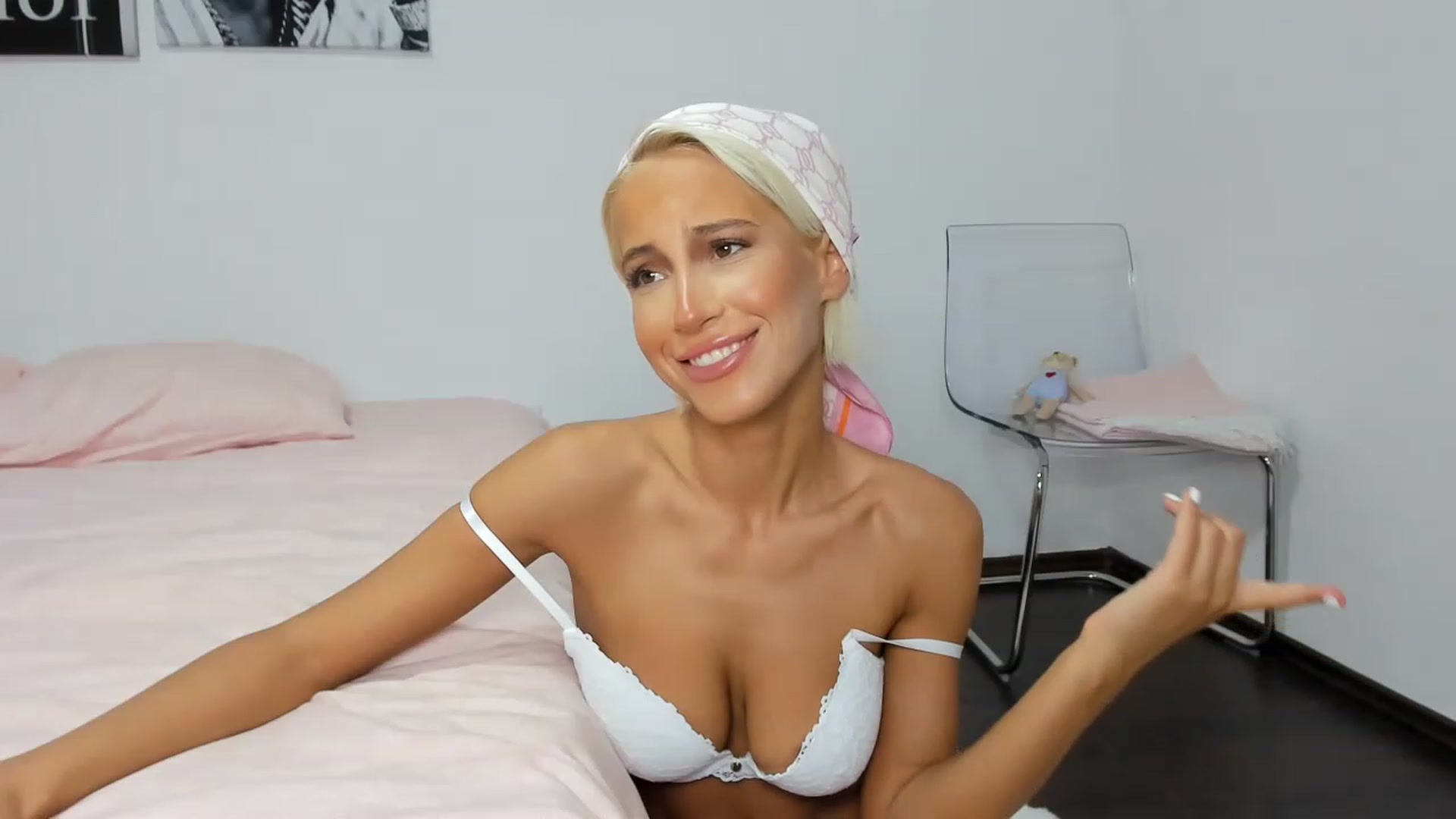 Gallery image thumbnail from Qarinah's myfreecams stream on, 05/11/2023, 02:46 image 19 of 20