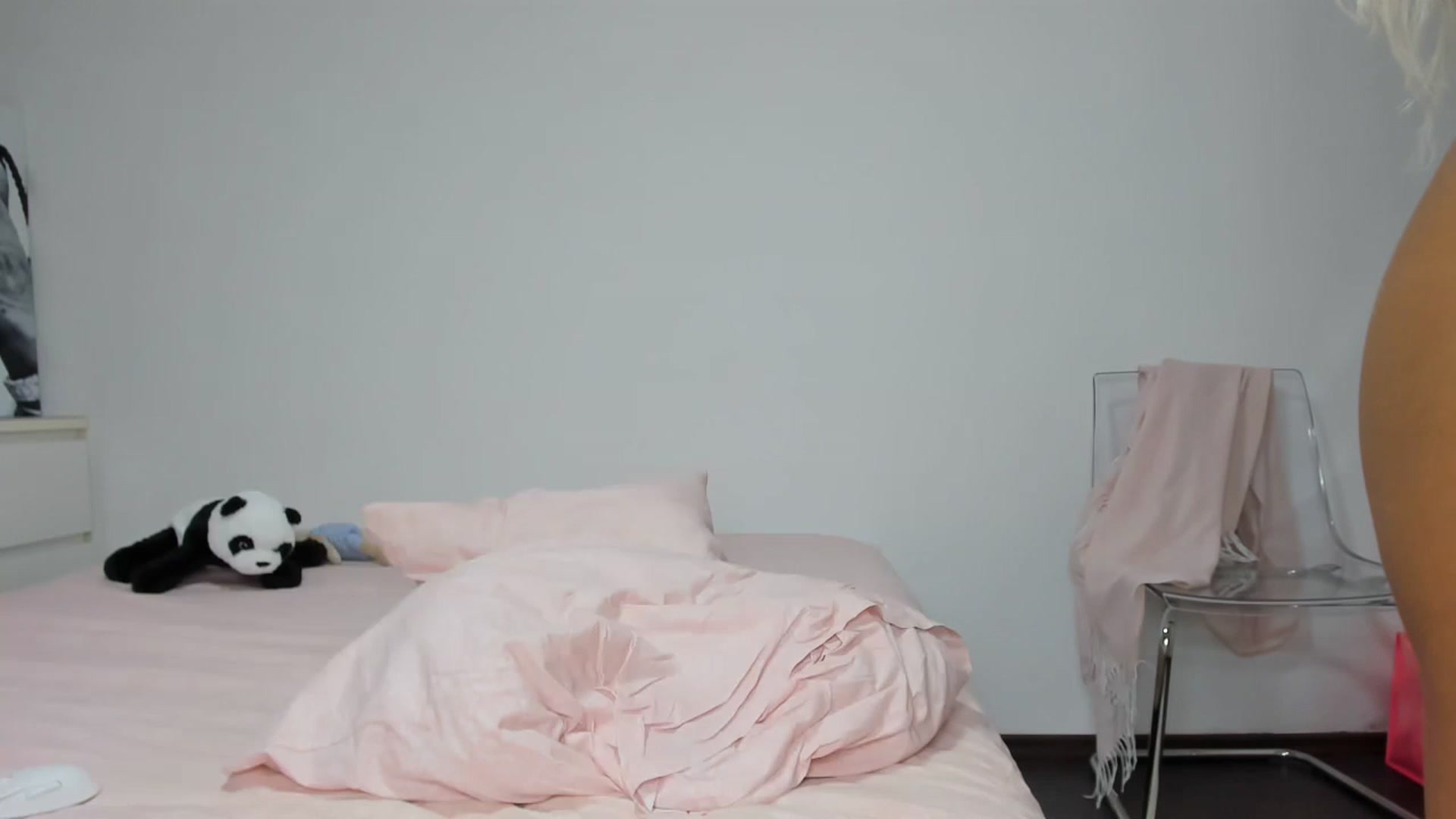Gallery image thumbnail from Qarinah's myfreecams stream on, 06/18/2023, 04:23 image 3 of 20