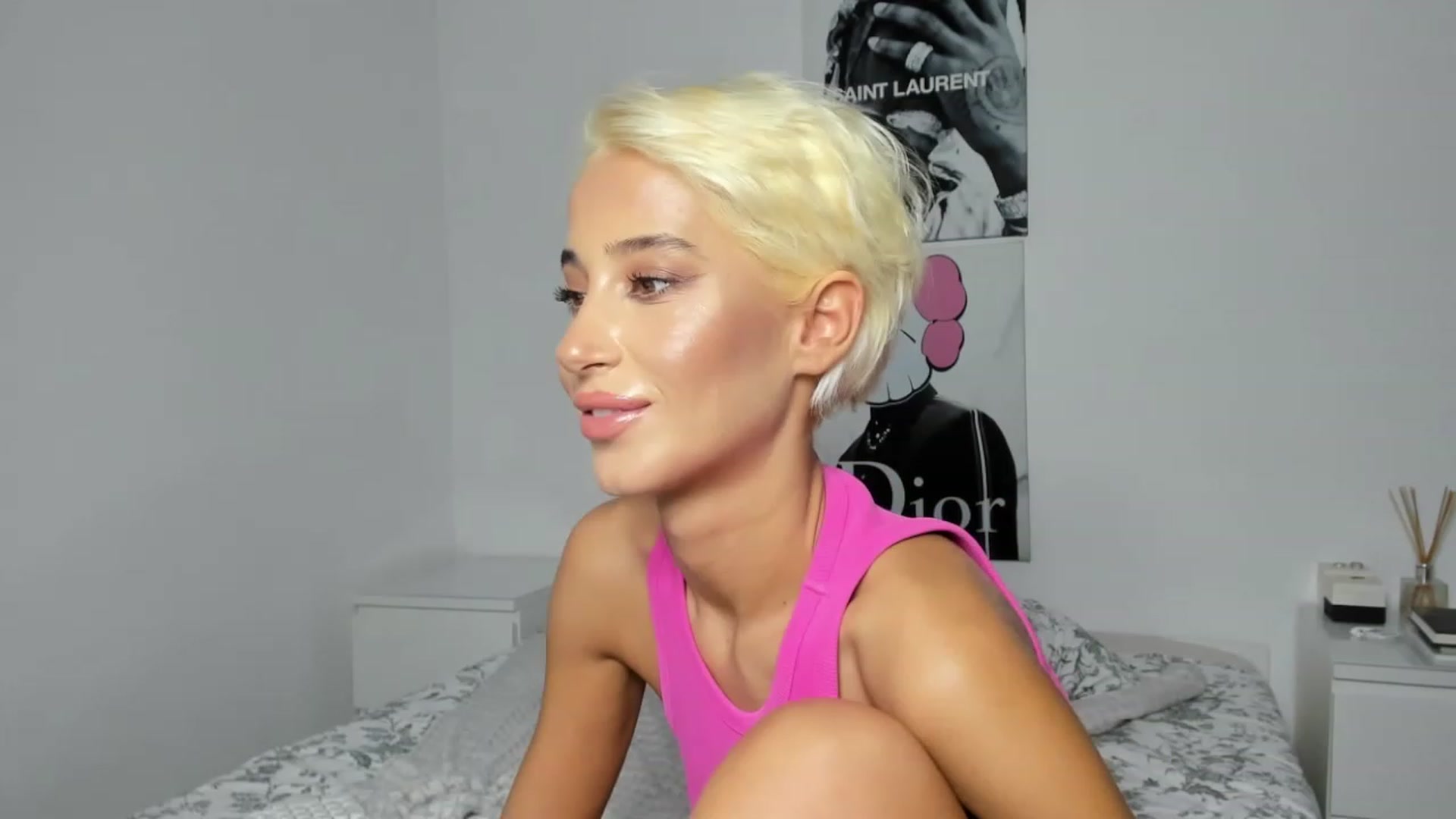 Gallery image thumbnail from Qarinah's myfreecams stream on, 08/16/2023, 15:05 image 19 of 20