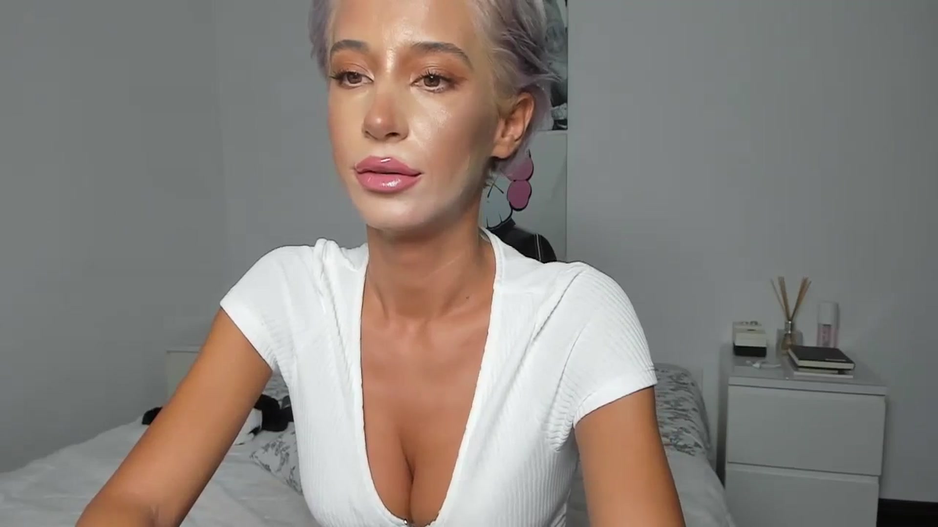 Gallery image thumbnail from Qarinah's myfreecams stream on, 08/21/2023, 02:33 image 20 of 20