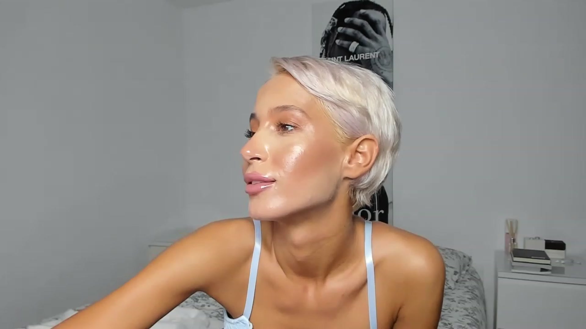 Gallery image thumbnail from Qarinah's myfreecams stream on, 08/24/2023, 21:55 image 19 of 20