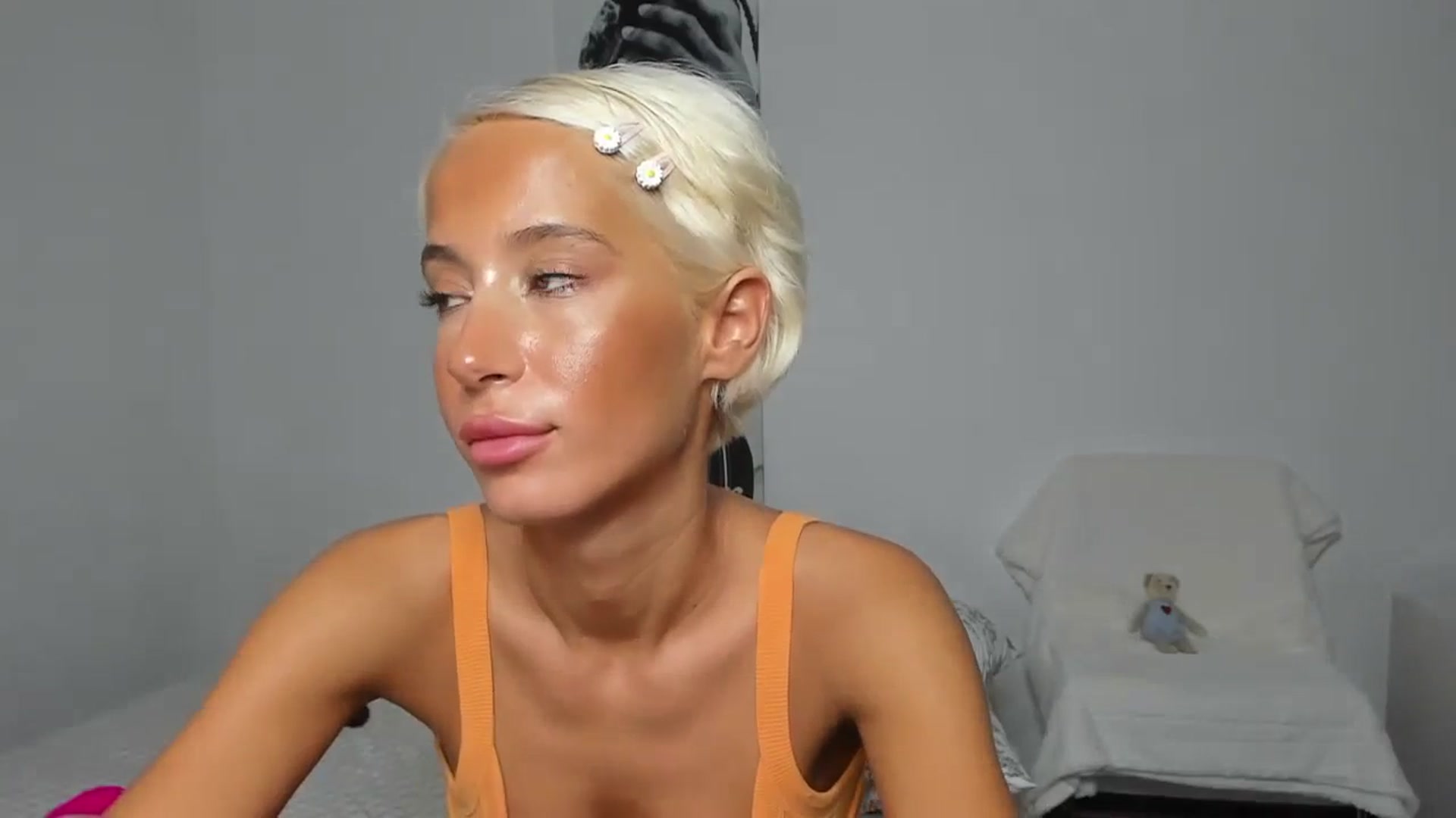 Gallery image thumbnail from Qarinah's myfreecams stream on, 09/05/2023, 03:45 image 17 of 20