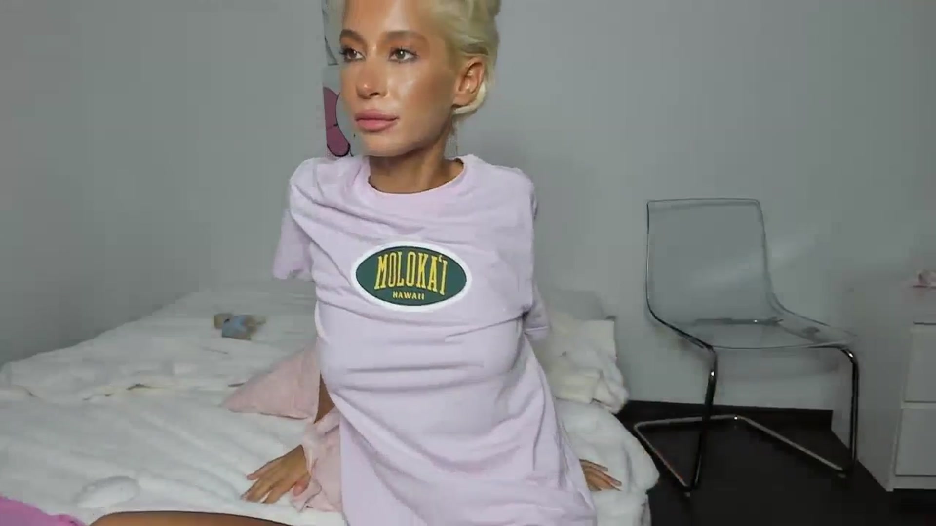 Gallery image thumbnail from Qarinah's myfreecams stream on, 09/11/2023, 02:06 image 15 of 20