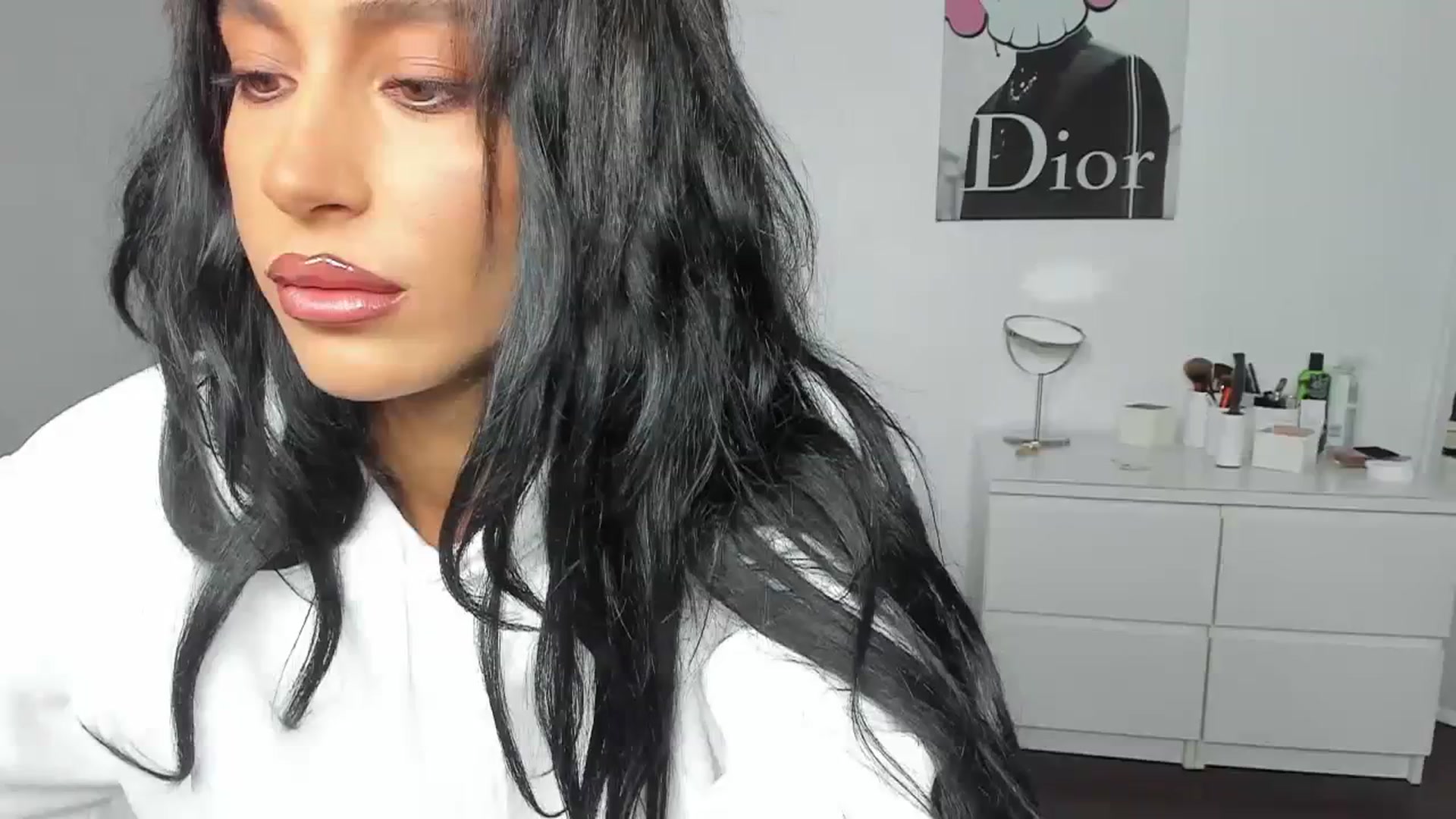 Gallery image thumbnail from Qarinah's myfreecams stream on, 03/25/2024, 01:54 image 1 of 20