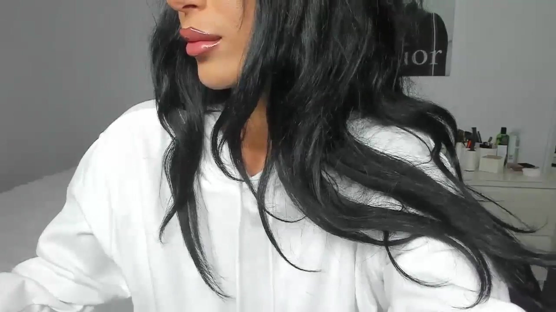 Gallery image thumbnail from Qarinah's myfreecams stream on, 03/25/2024, 01:54 image 19 of 20
