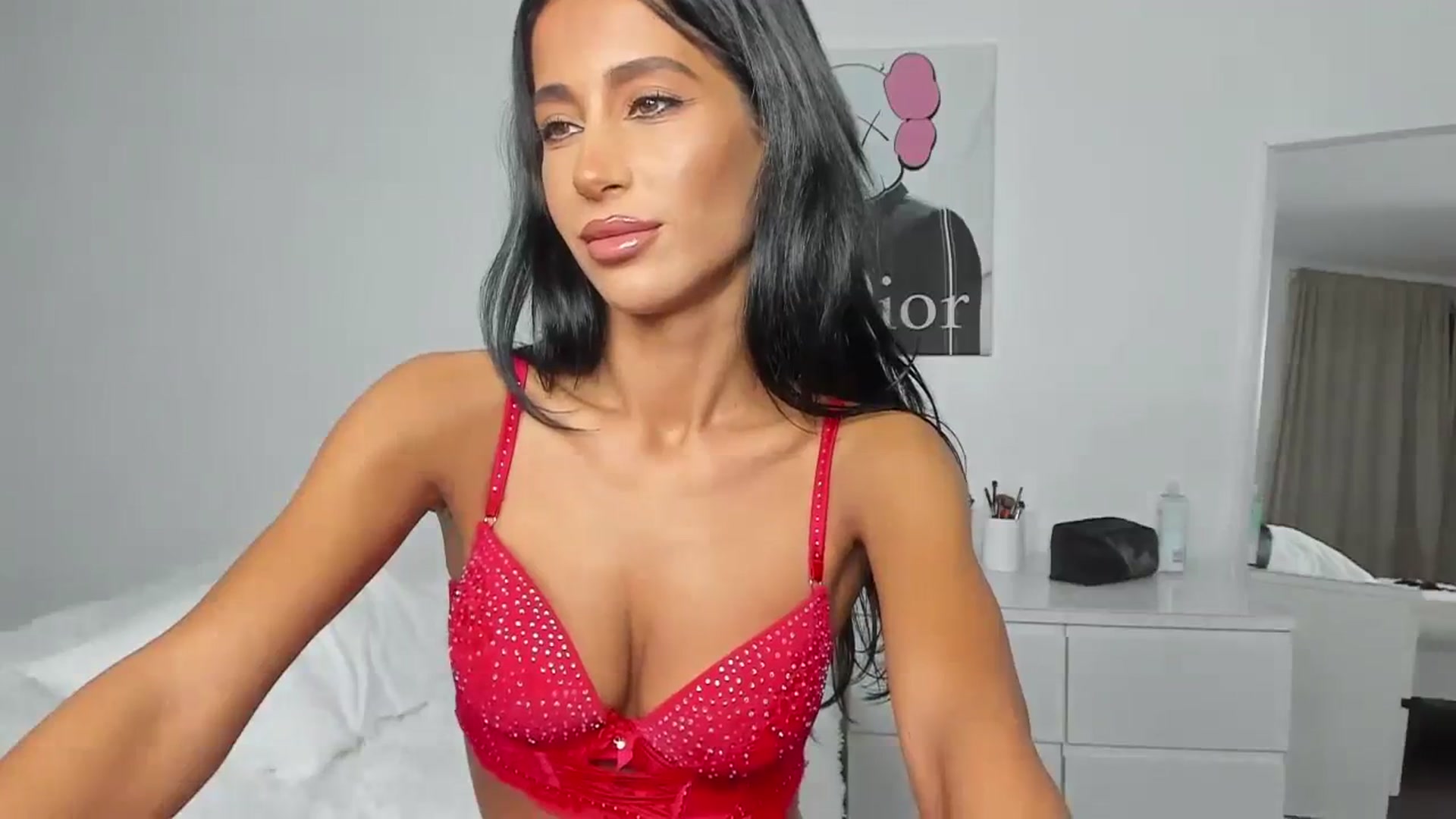 Gallery image thumbnail from Qarinah's myfreecams stream on, 04/02/2024, 01:05 image 4 of 20