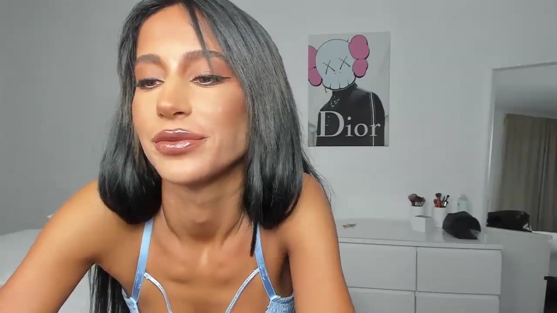 Gallery image thumbnail from Qarinah's myfreecams stream on, 04/02/2024, 23:19 image 17 of 20