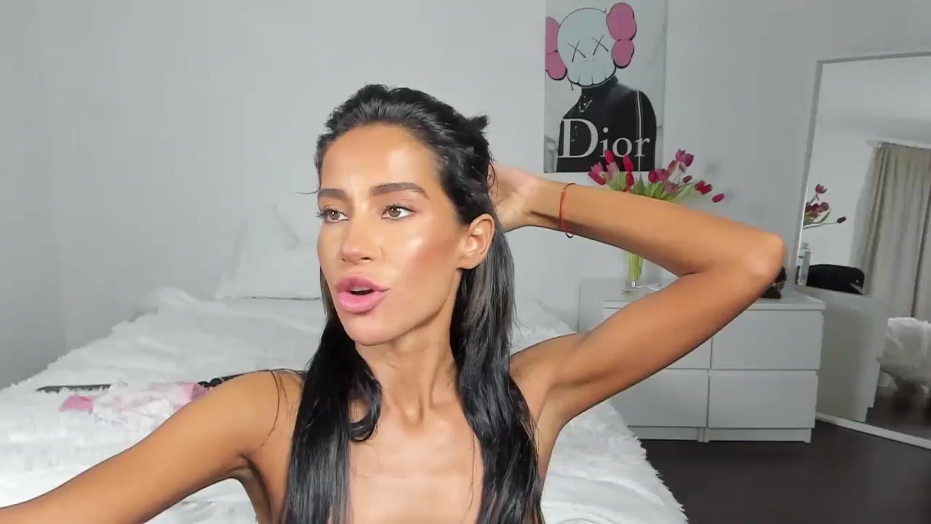 Gallery image thumbnail from Qarinah's myfreecams stream on, 04/15/2024, 01:45 image 19 of 20