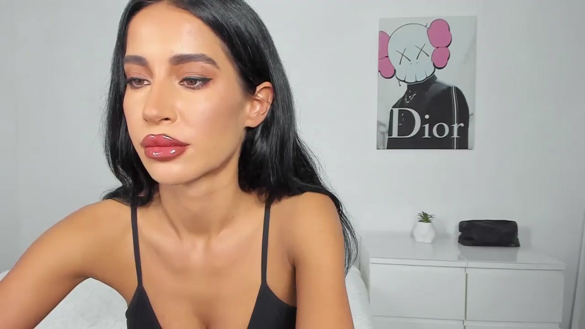 Gallery image thumbnail from Qarinah's myfreecams stream on, 05/10/2024, 22:58 image 11 of 20