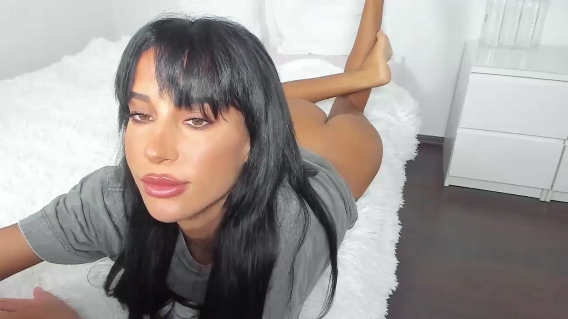 Gallery image thumbnail from Qarinah's myfreecams stream on, 05/18/2024, 01:55 image 12 of 20