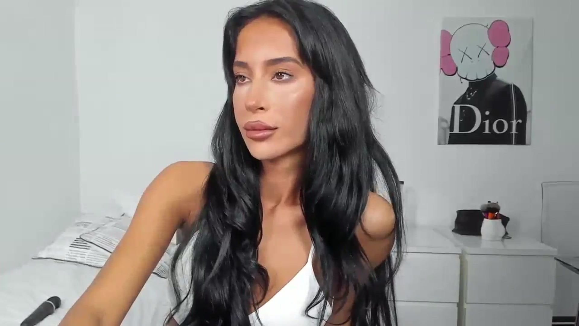 Gallery image thumbnail from Qarinah's myfreecams stream on, 05/30/2024, 23:57 image 11 of 20