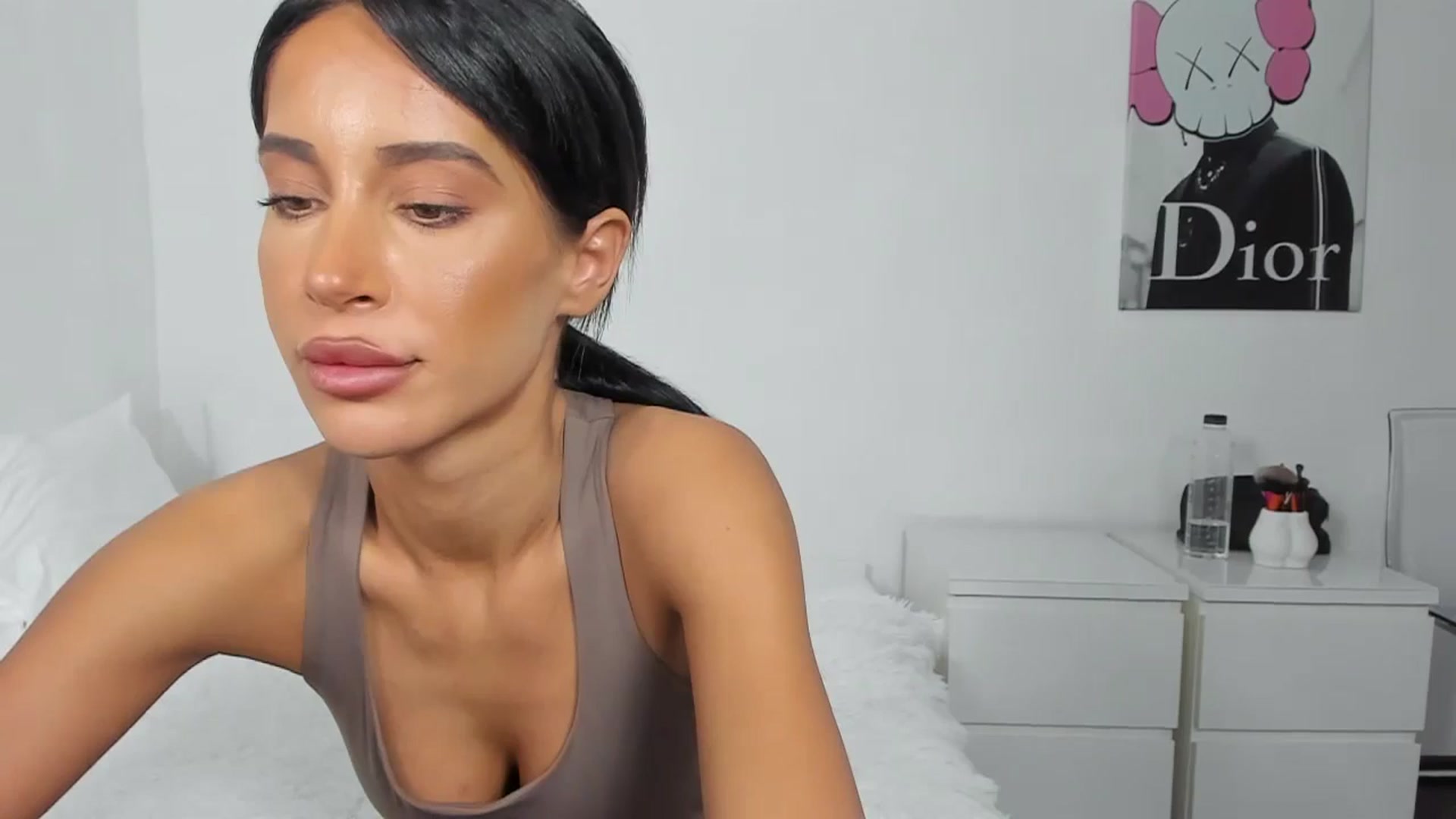 Gallery image thumbnail from Qarinah's myfreecams stream on, 06/02/2024, 01:31 image 17 of 20