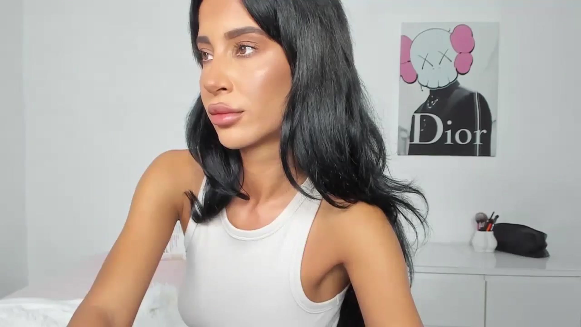 Gallery image thumbnail from Qarinah's myfreecams stream on, 06/08/2024, 23:32 image 15 of 20