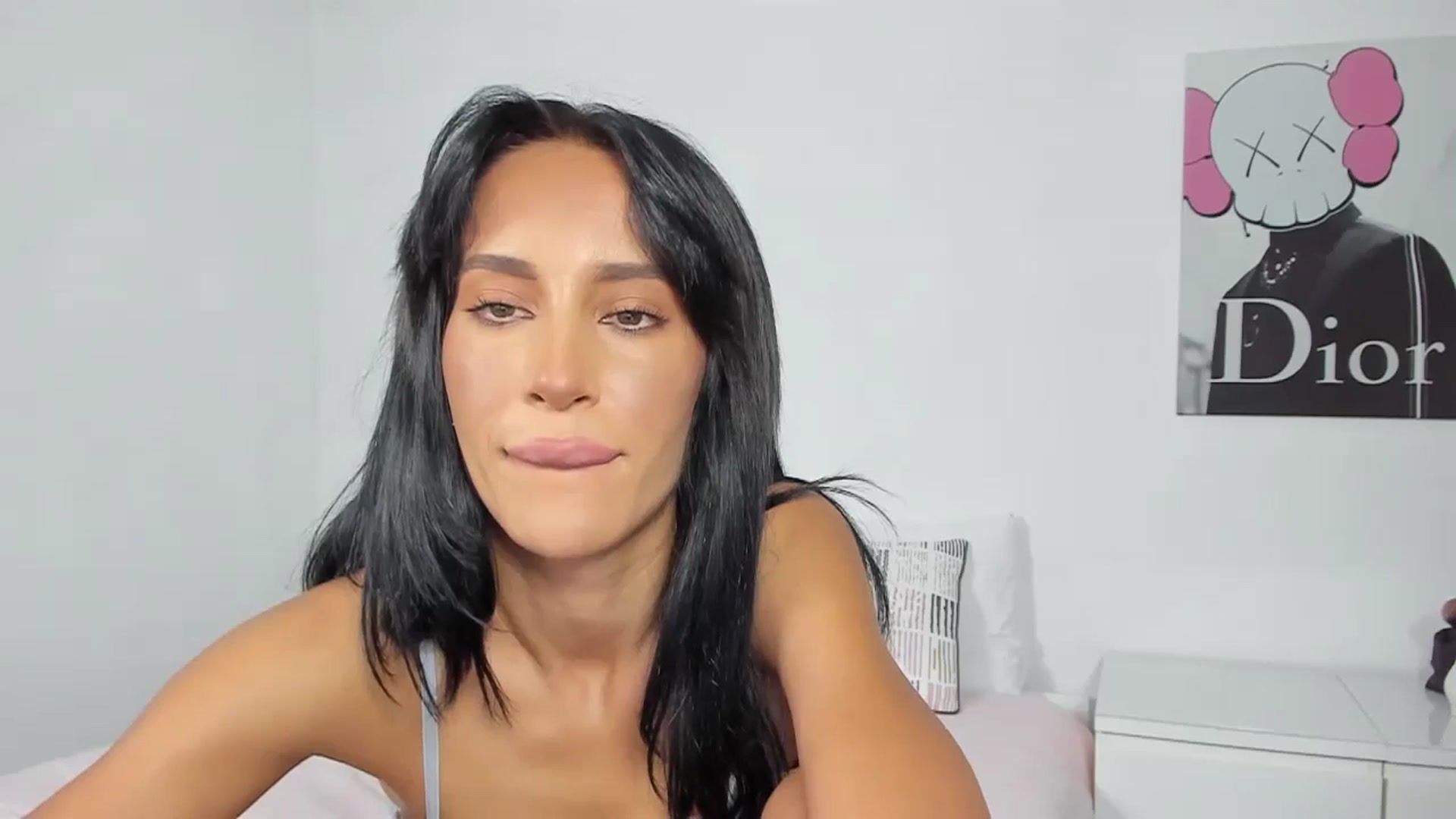 Gallery image thumbnail from Qarinah's myfreecams stream on, 06/12/2024, 23:57 image 11 of 20