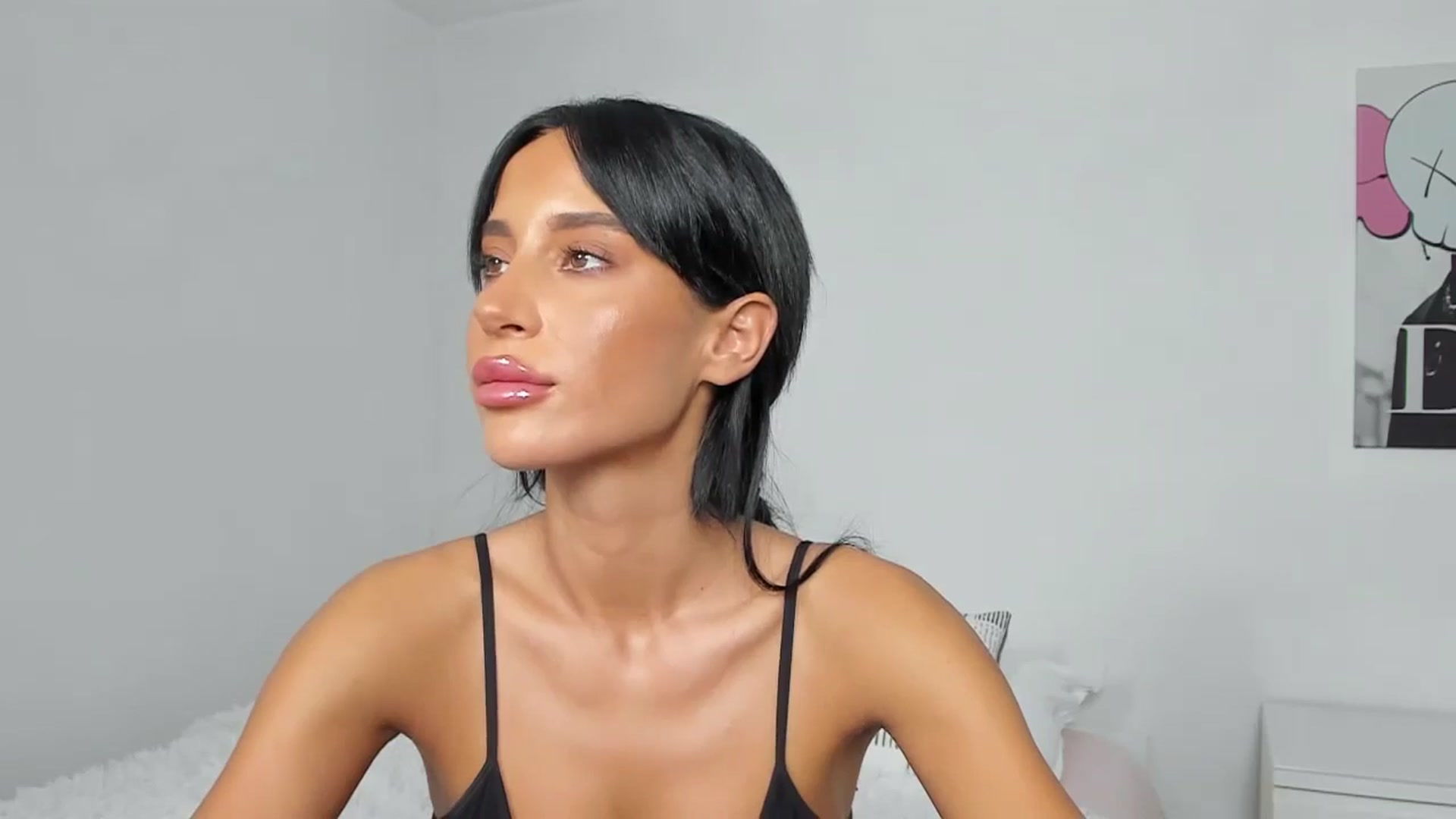 Gallery image thumbnail from Qarinah's myfreecams stream on, 06/23/2024, 02:24 image 17 of 20