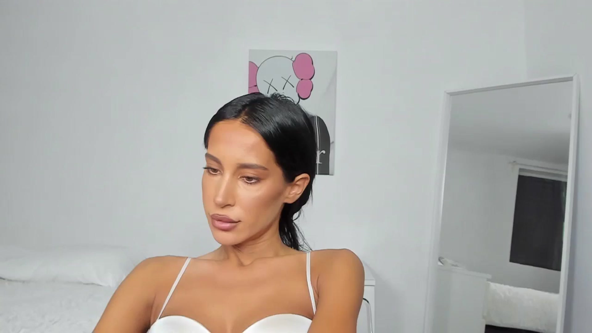 Gallery image thumbnail from Qarinah's myfreecams stream on, 06/25/2024, 22:49 image 19 of 20