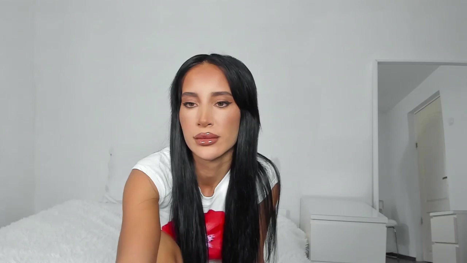 Gallery image thumbnail from Qarinah's myfreecams stream on, 07/02/2024, 24:02 image 10 of 20