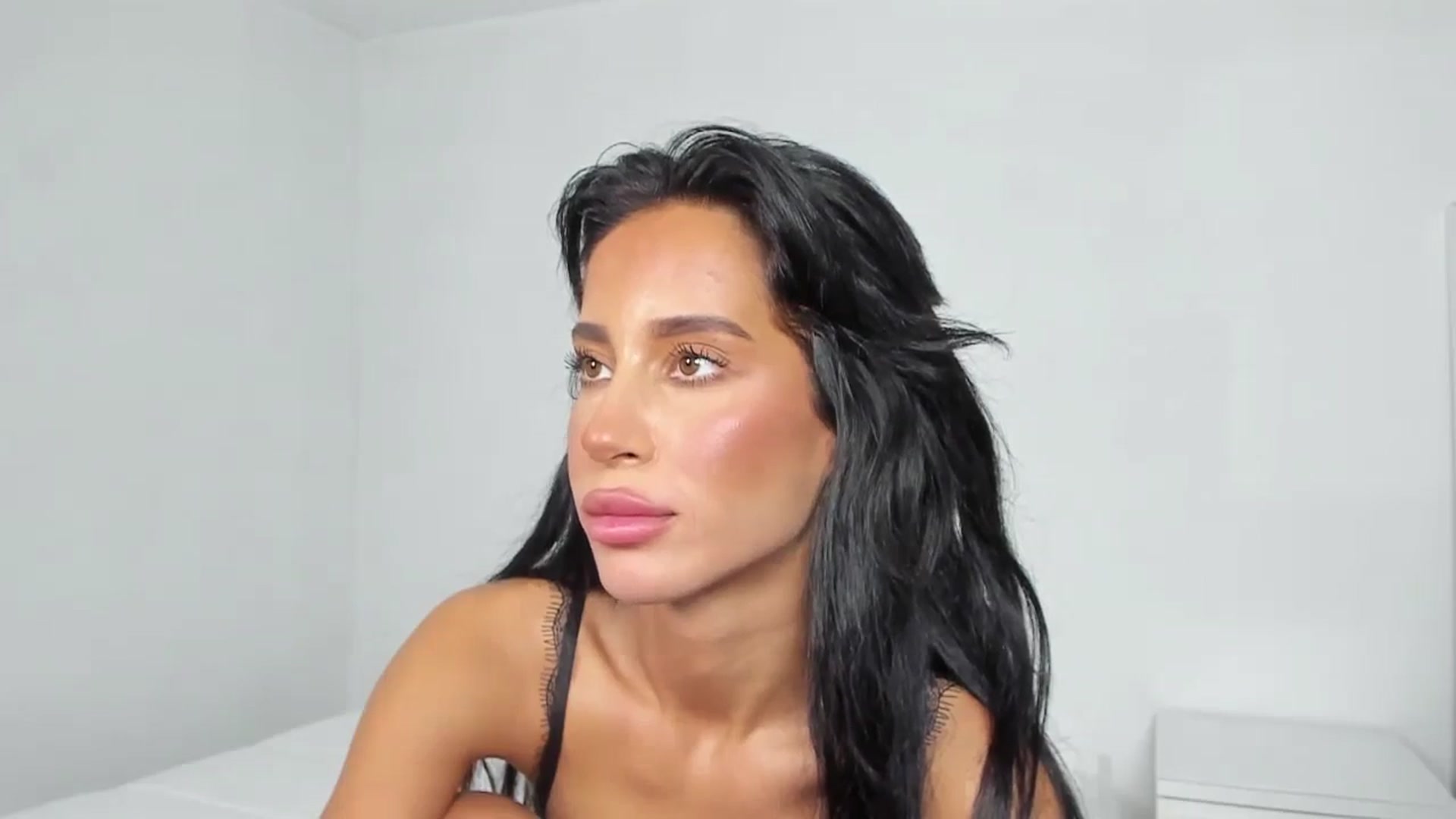 Gallery image thumbnail from Qarinah's myfreecams stream on, 07/07/2024, 14:57 image 19 of 20
