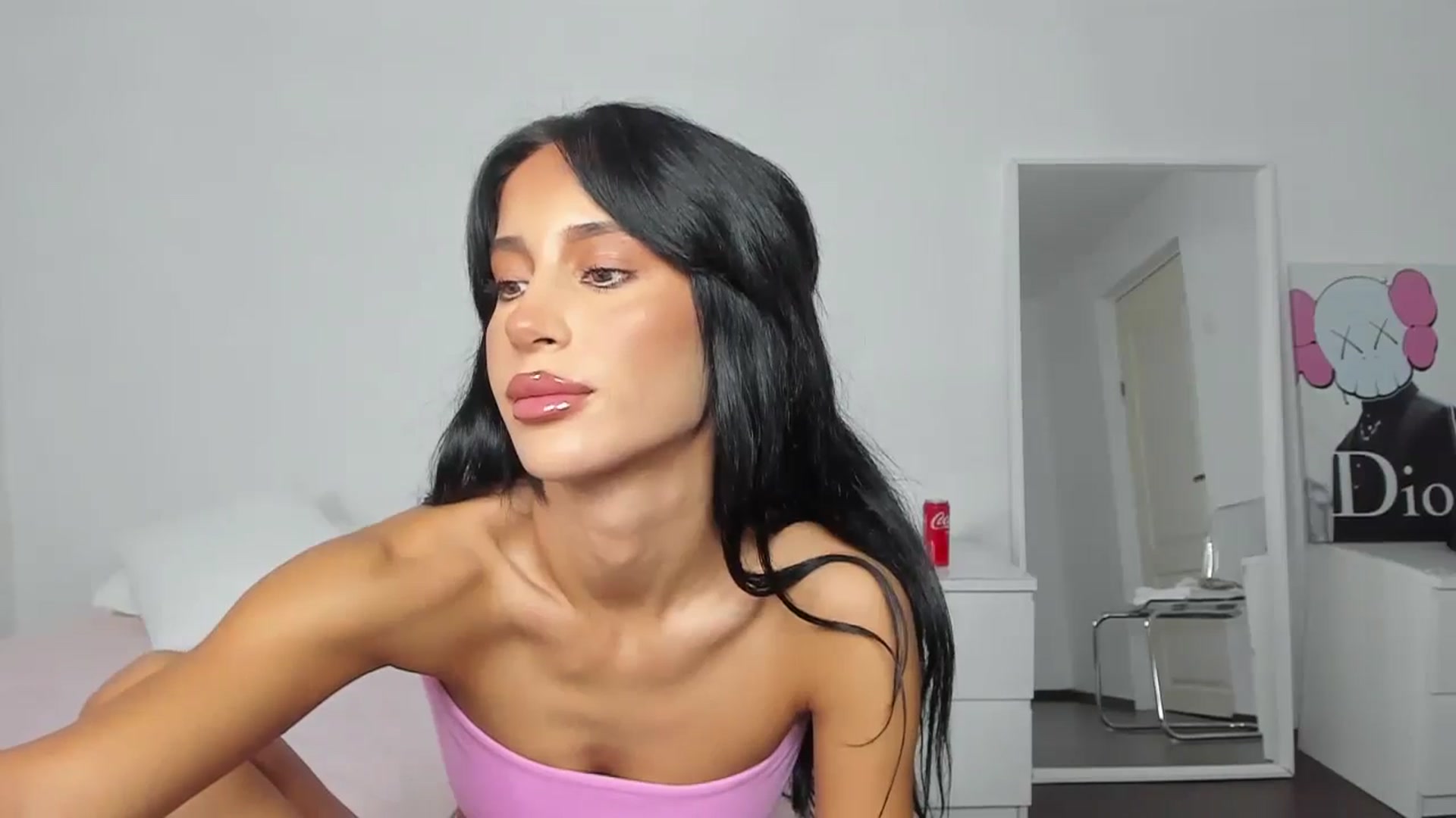 Gallery image thumbnail from Qarinah's myfreecams stream on, 07/15/2024, 24:04 image 3 of 20