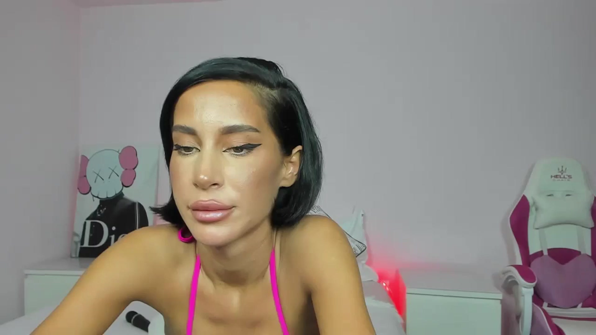 Gallery image thumbnail from Qarinah's myfreecams stream on, 09/02/2024, 24:00 image 8 of 20
