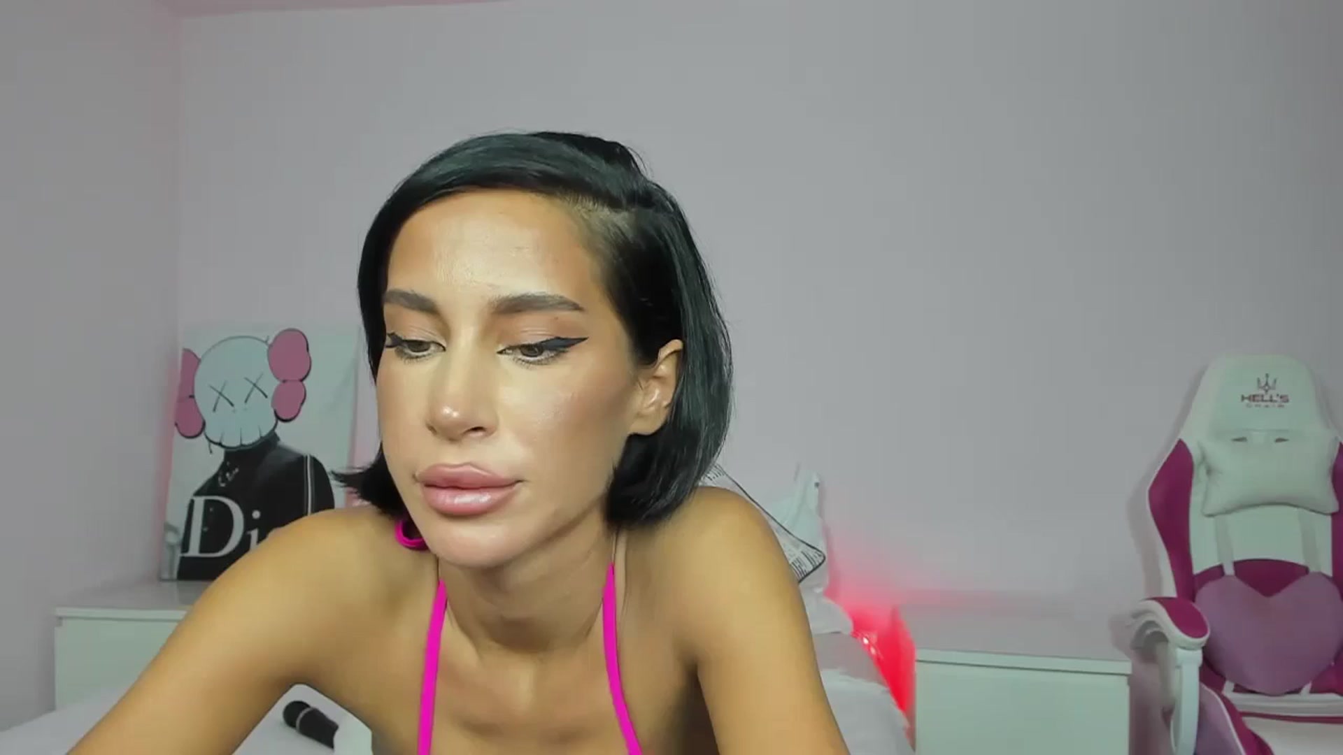 Gallery image thumbnail from Qarinah's myfreecams stream on, 09/02/2024, 24:00 image 7 of 20