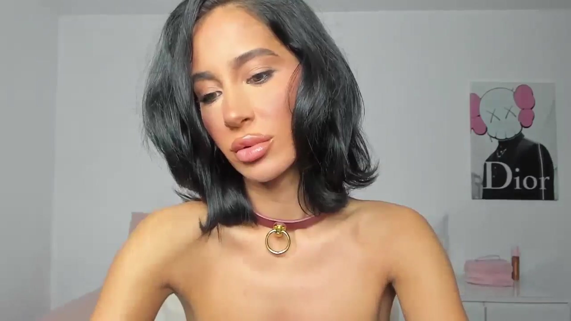 Gallery image thumbnail from Qarinah's myfreecams stream on, 04/09/2025, 24:17 image 7 of 20