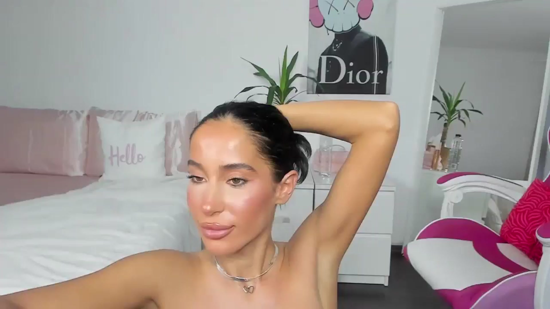 Gallery image thumbnail from Qarinah's myfreecams stream on, 05/09/2025, 02:44 image 20 of 20