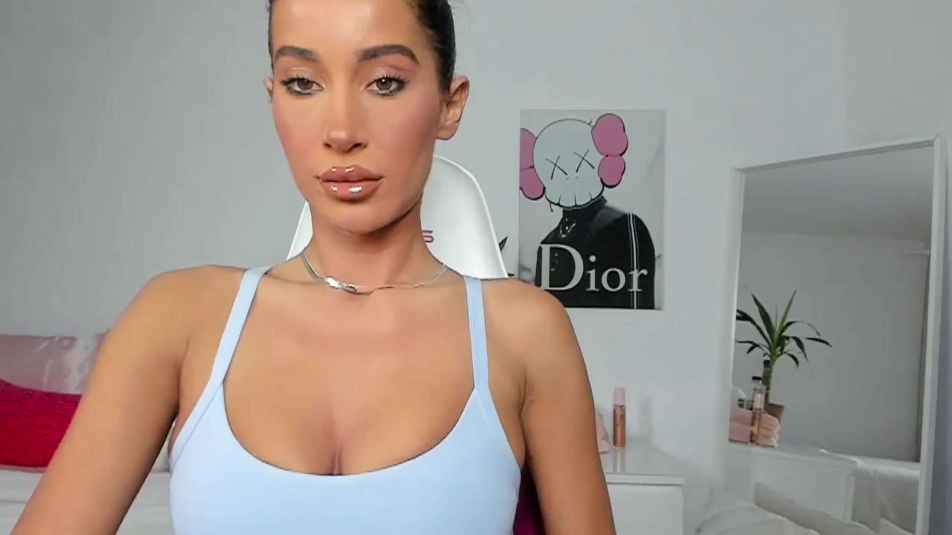 Gallery image thumbnail from Qarinah's myfreecams stream on, 05/10/2025, 20:51 image 6 of 20