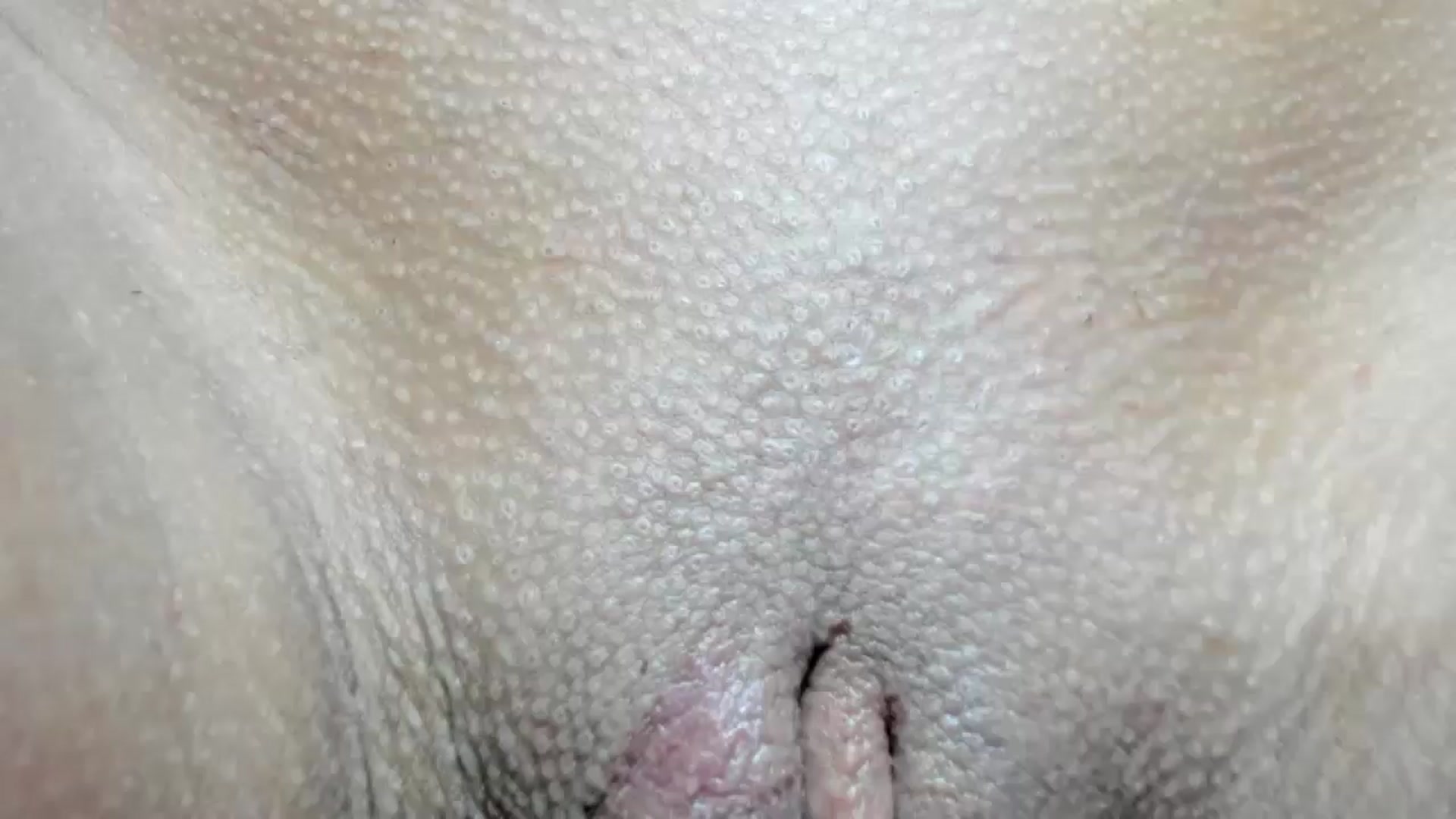 Gallery image thumbnail from Qarinah's myfreecams stream on, 07/05/2025, 24:18 image 18 of 20