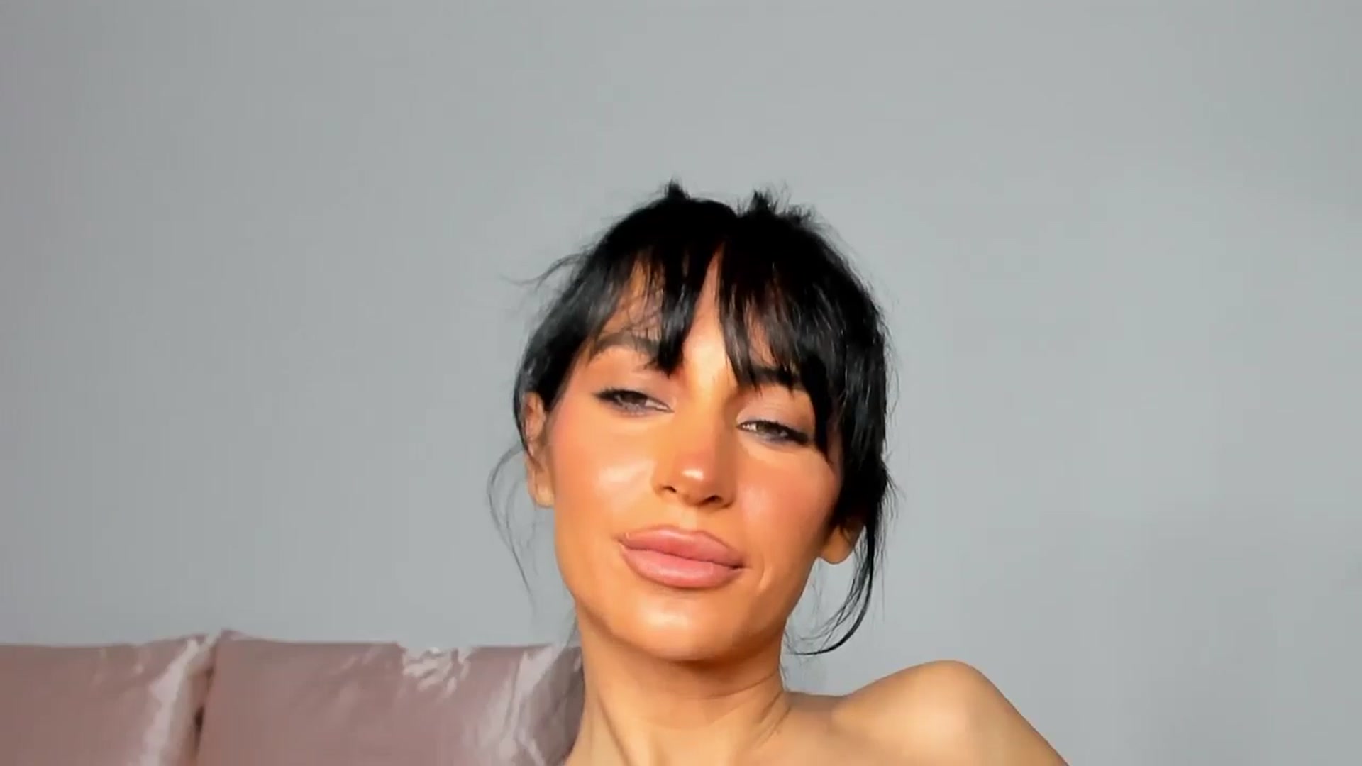 Gallery image thumbnail from Qarinah's myfreecams stream on, 07/05/2025, 03:09 image 19 of 20