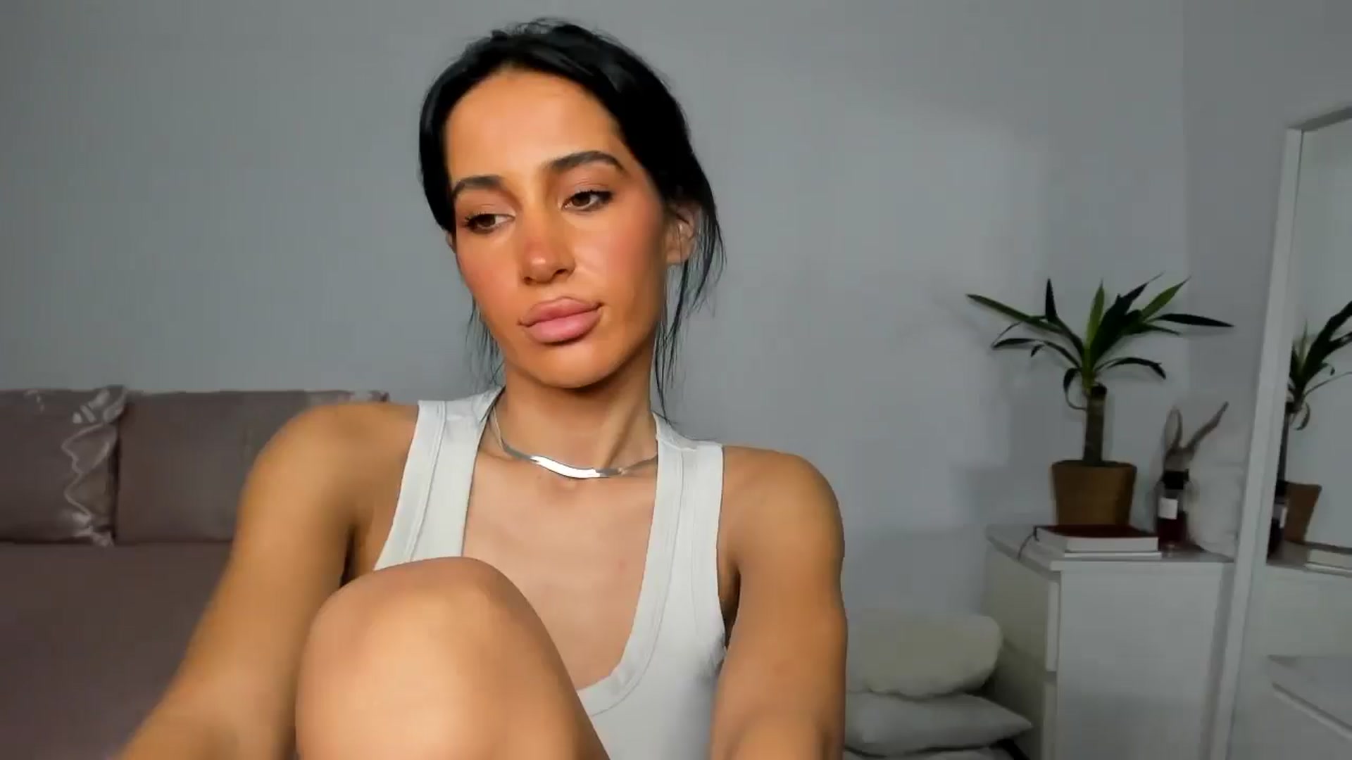 Gallery image thumbnail from Qarinah's myfreecams stream on, 07/08/2025, 06:36 image 14 of 20