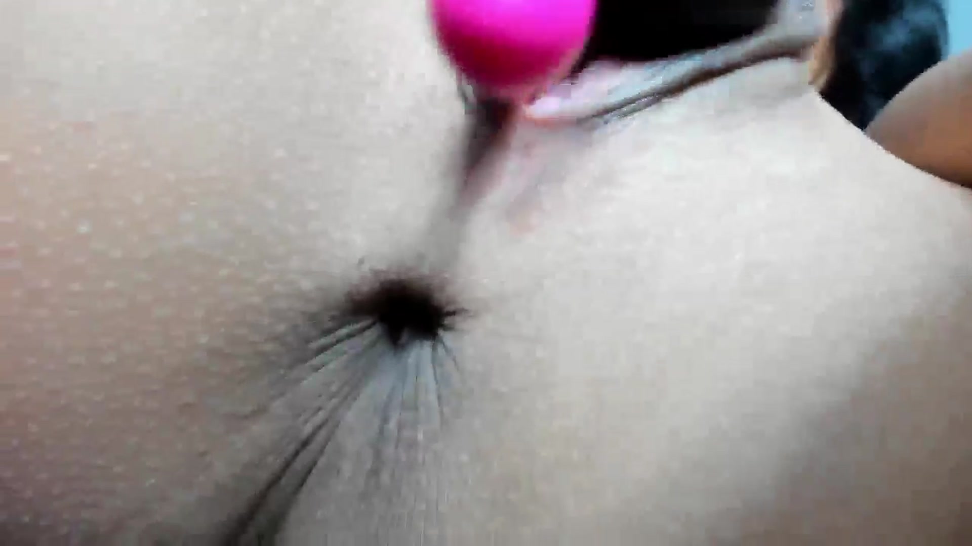 Gallery image thumbnail from Qarinah's myfreecams stream on, 07/16/2025, 22:26 image 2 of 20
