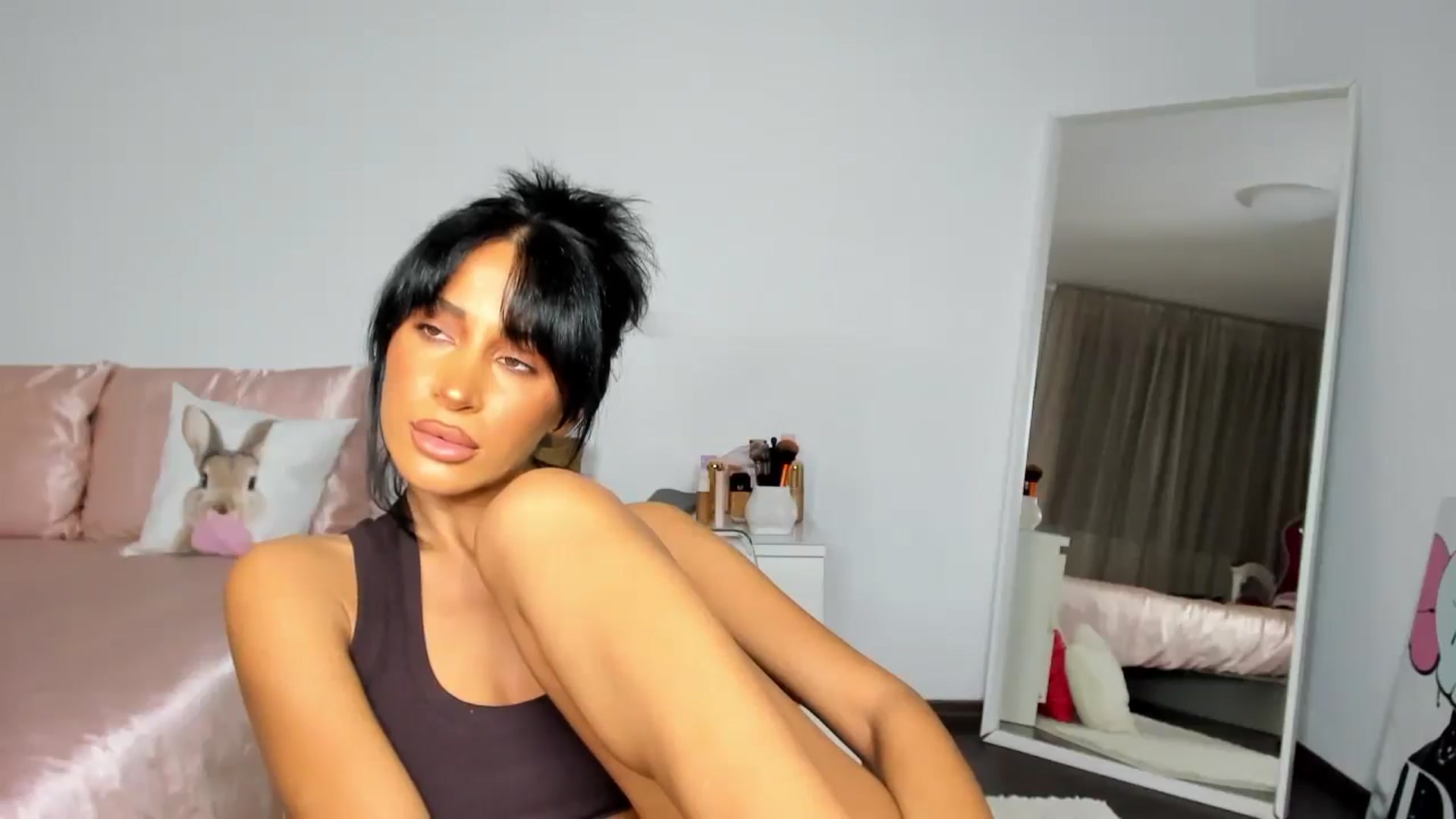Gallery image thumbnail from Qarinah's myfreecams stream on, 07/22/2025, 03:16 image 10 of 20