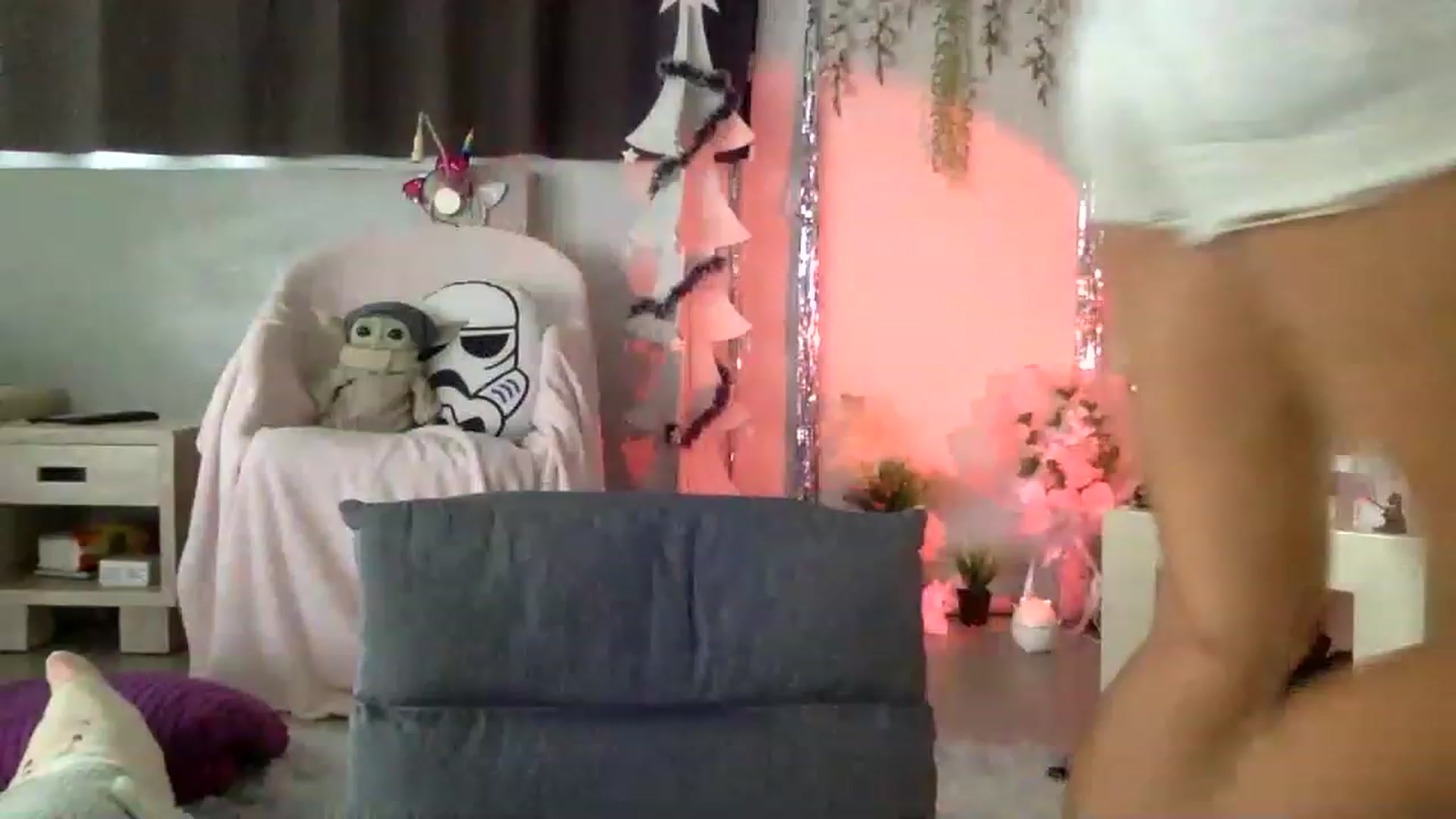 Gallery image thumbnail from Qi_ra's myfreecams stream on, 12/23/2022, 02:14 image 13 of 20