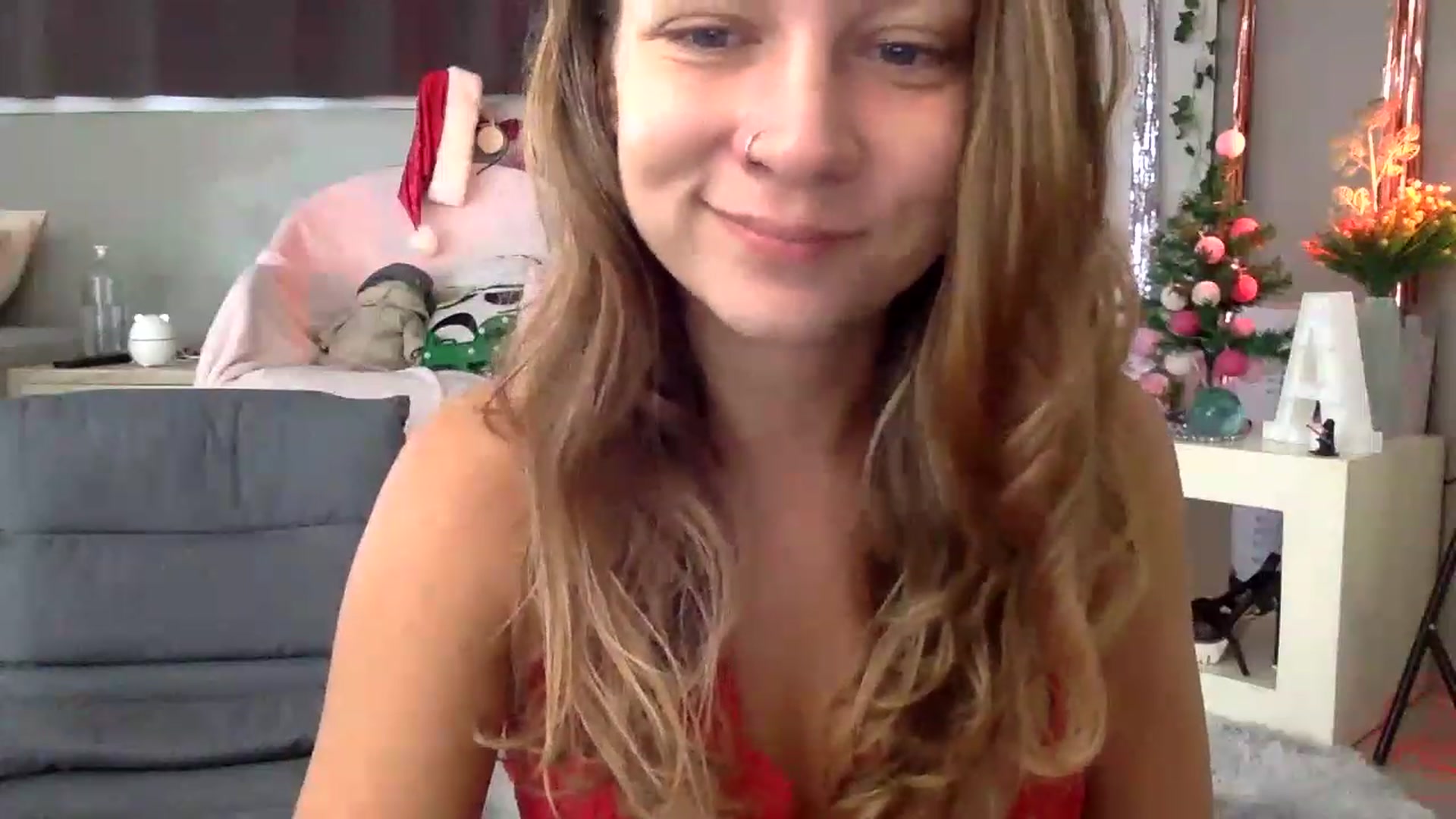 Gallery image thumbnail from Qi_ra's myfreecams stream on, 12/27/2022, 04:19 image 7 of 20