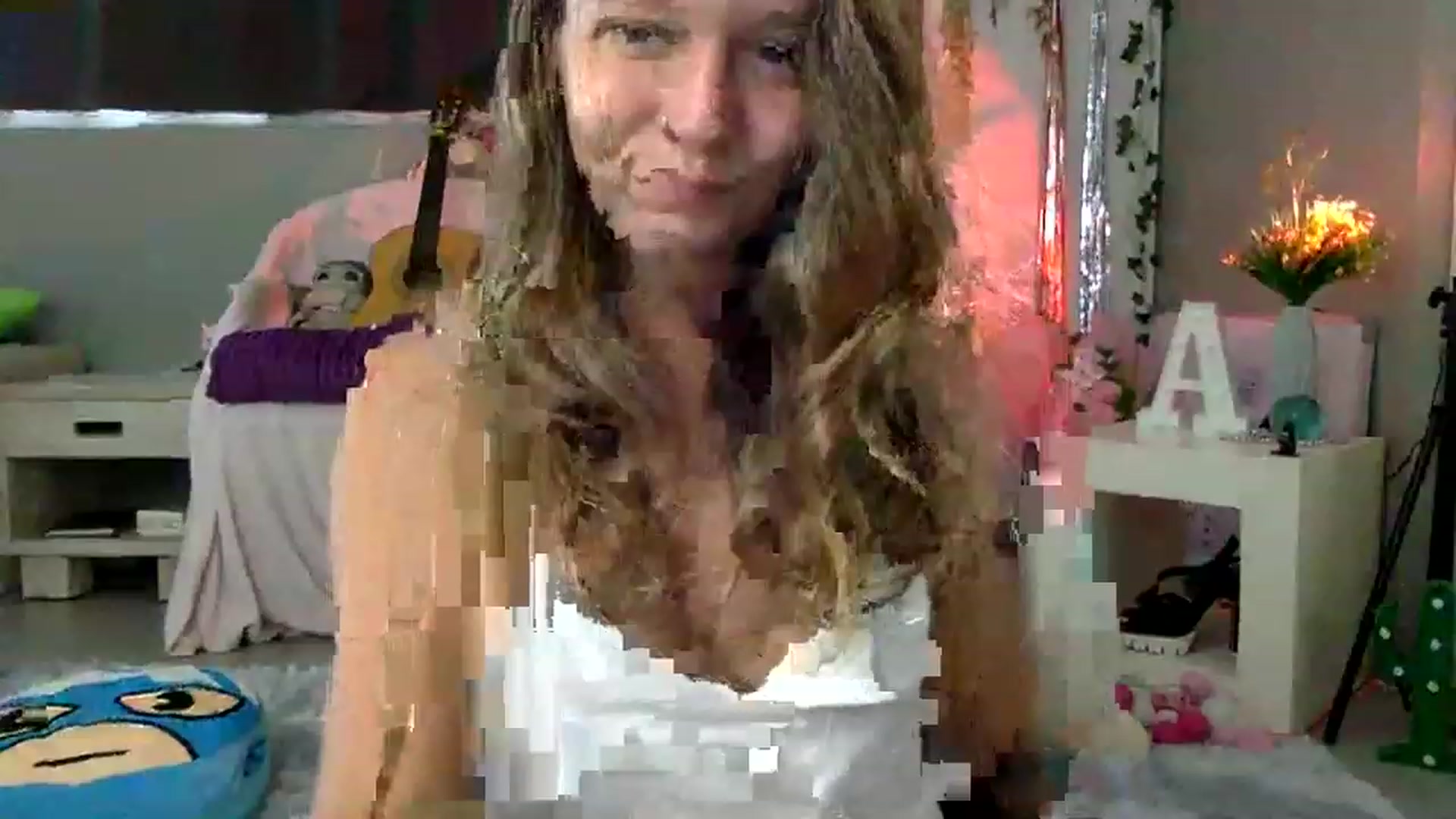 Gallery image thumbnail from Qi_ra's myfreecams stream on, 02/04/2023, 03:02 image 4 of 20