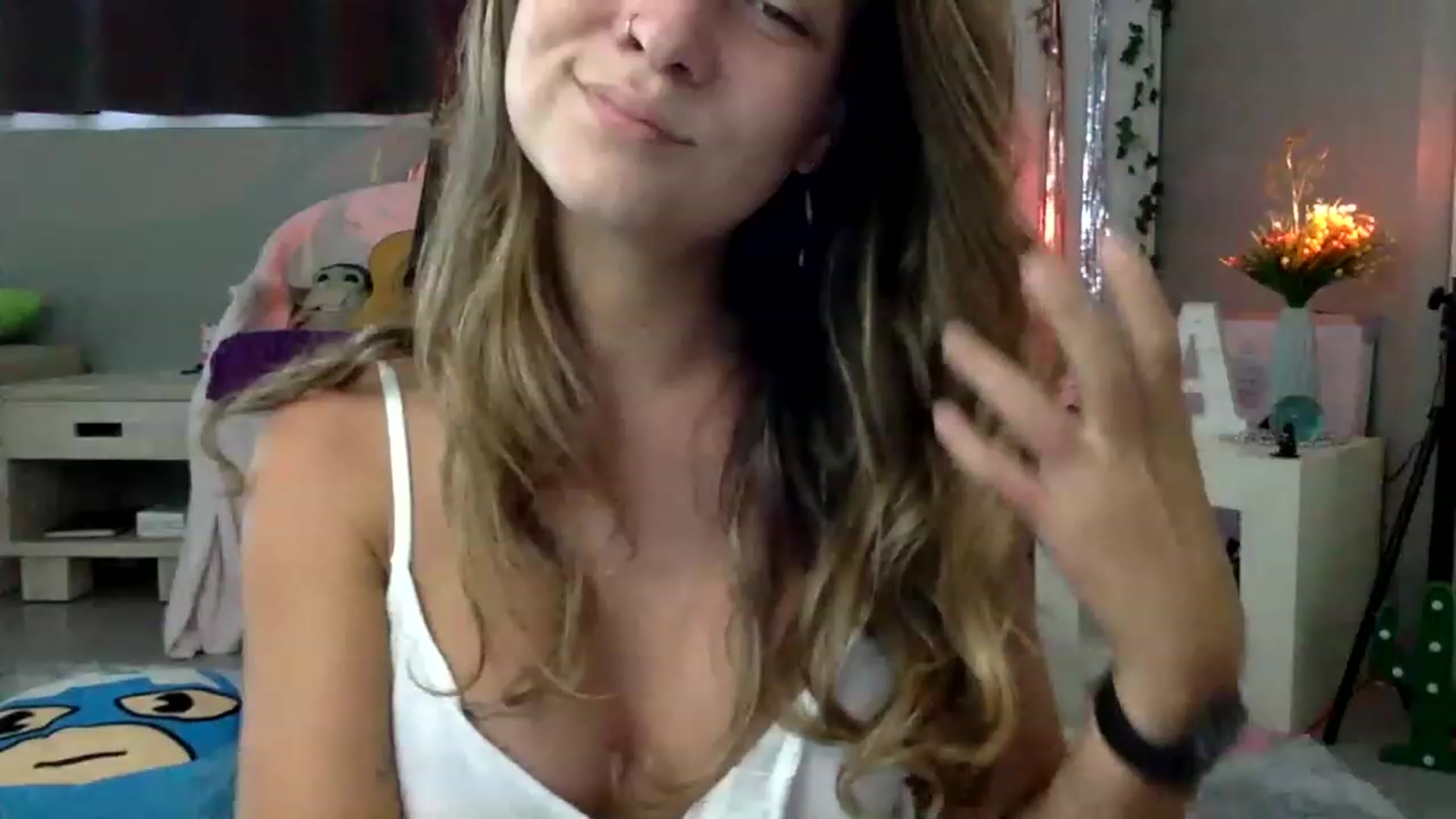 Gallery image thumbnail from Qi_ra's myfreecams stream on, 02/04/2023, 03:02 image 1 of 20