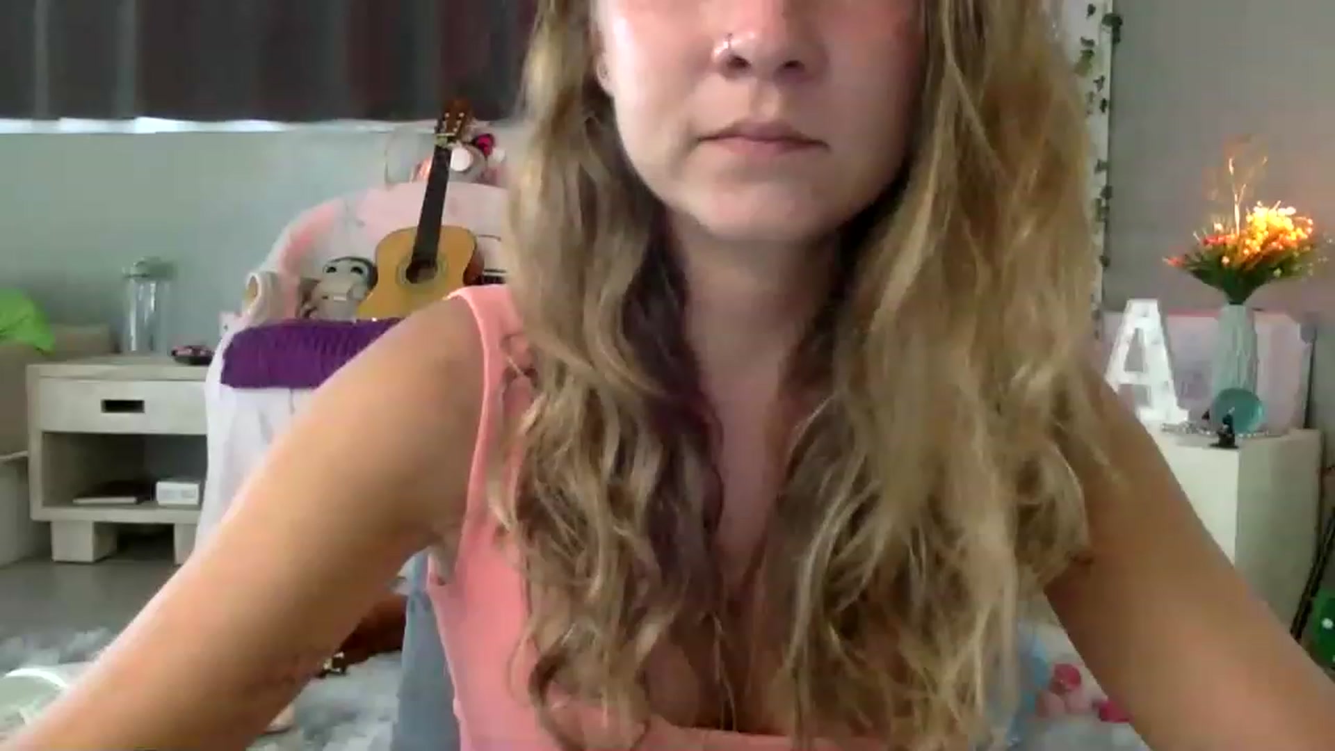 Gallery image thumbnail from Qi_ra's myfreecams stream on, 02/08/2023, 06:21 image 8 of 20