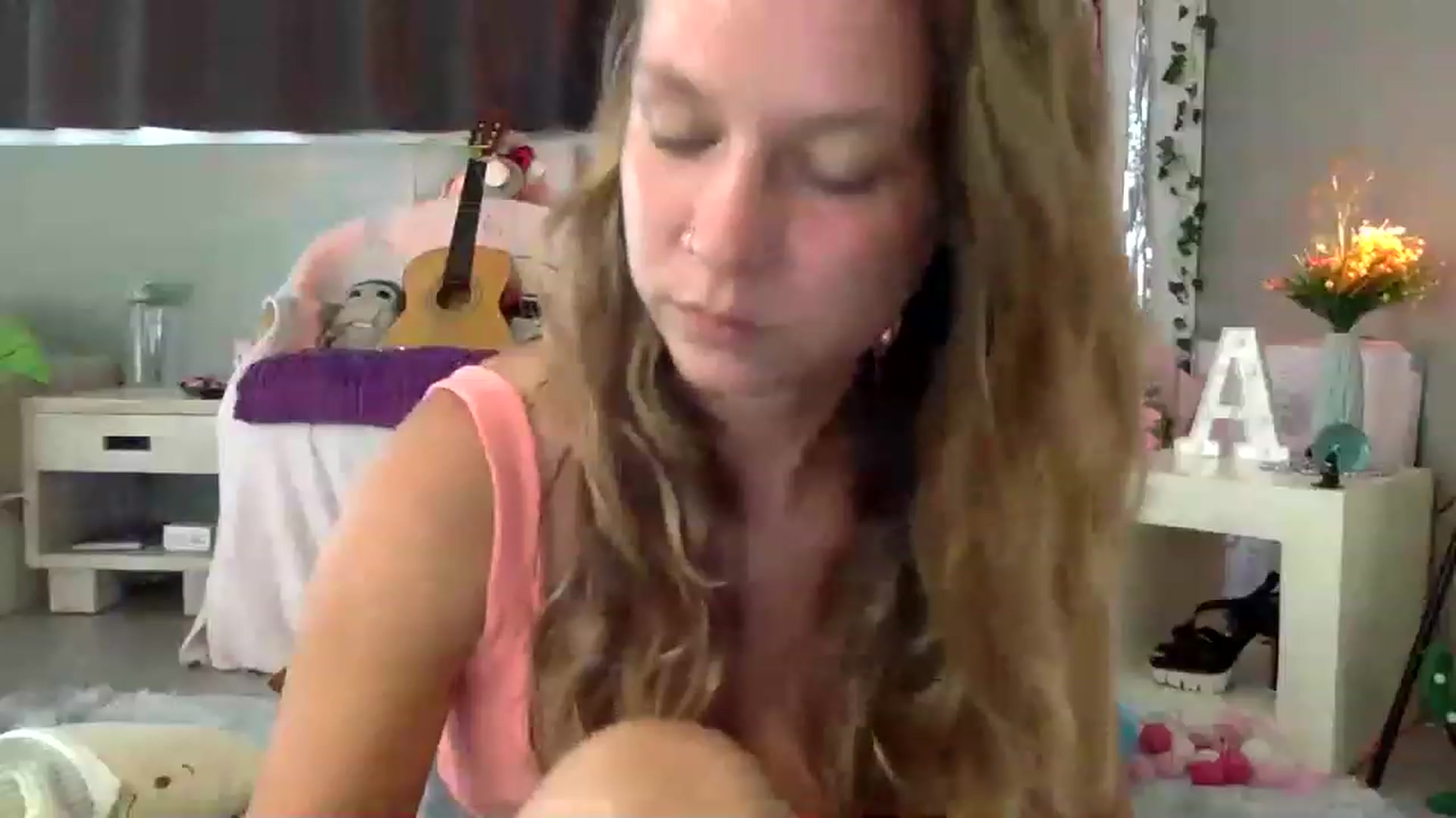 Gallery image thumbnail from Qi_ra's myfreecams stream on, 02/08/2023, 06:21 image 16 of 20