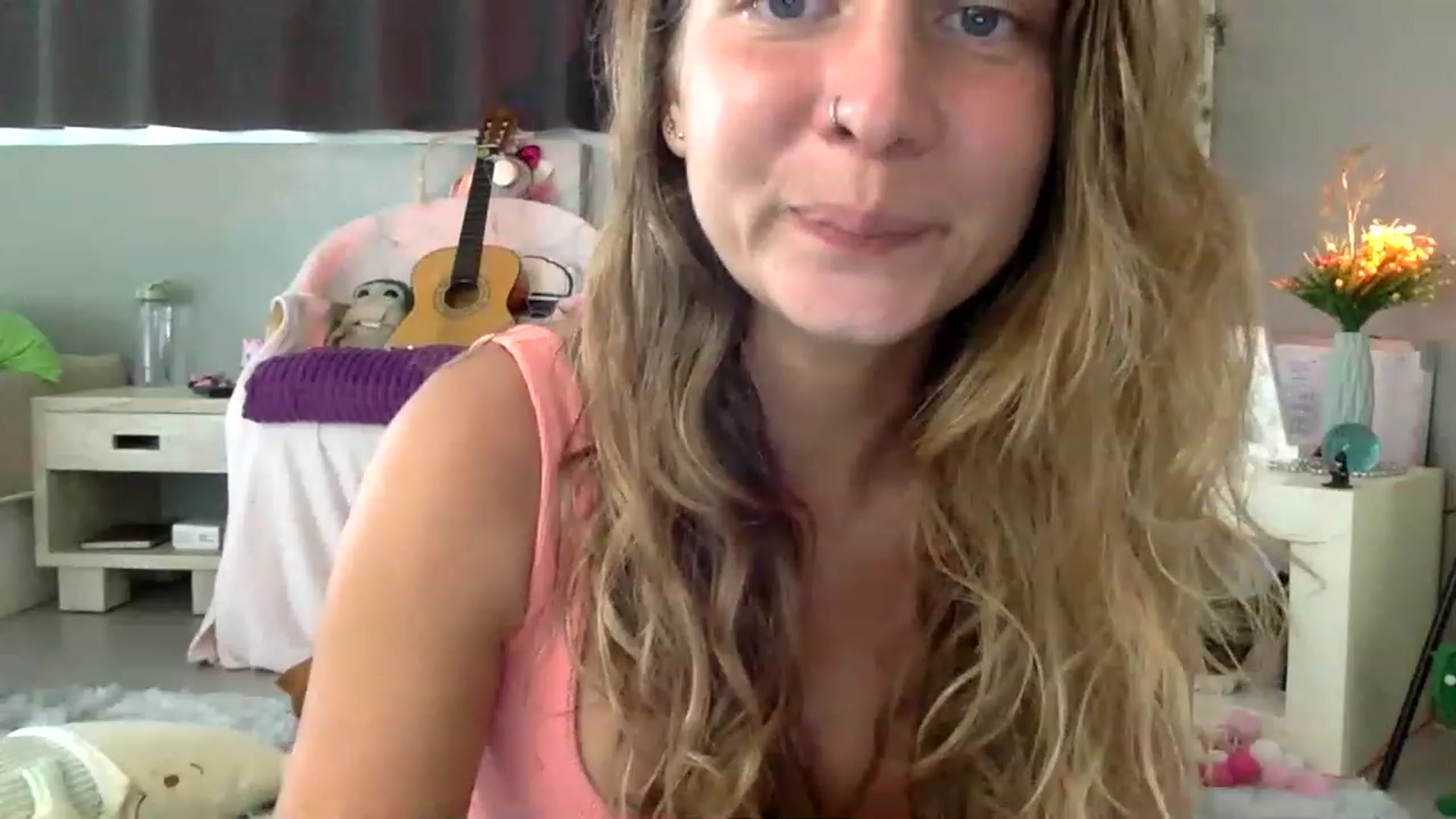 Gallery image thumbnail from Qi_ra's myfreecams stream on, 02/08/2023, 06:21 image 2 of 20
