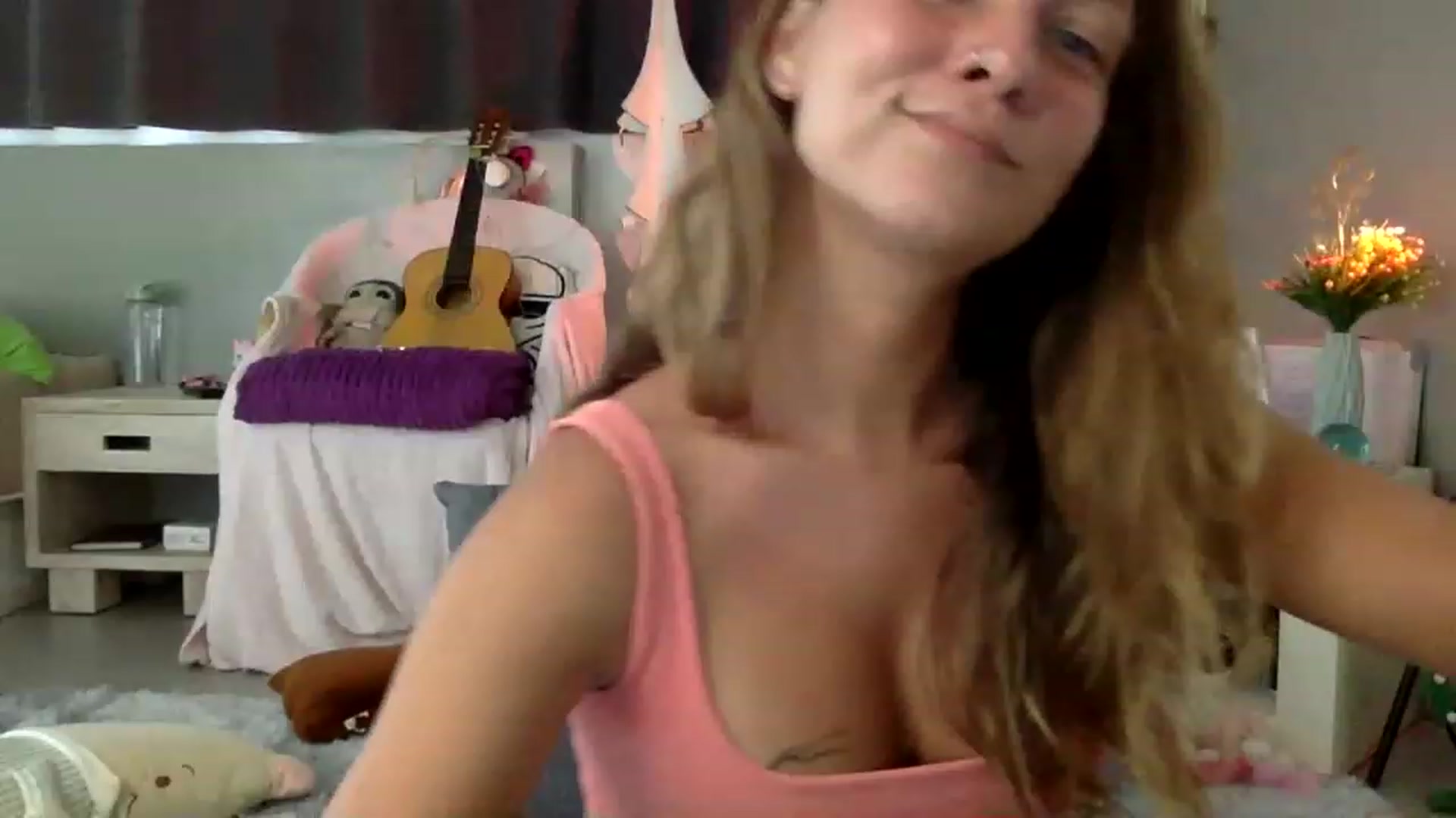 Gallery image thumbnail from Qi_ra's myfreecams stream on, 02/08/2023, 06:21 image 14 of 20