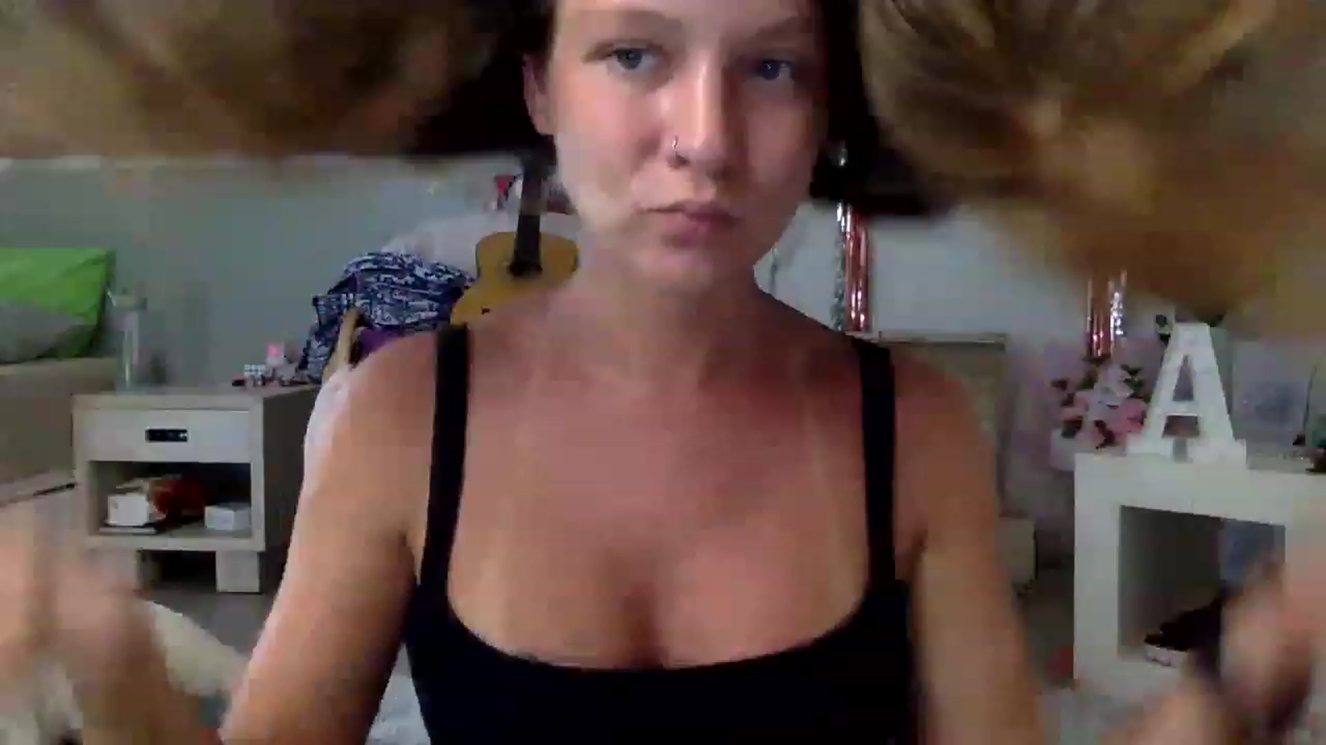 Gallery image thumbnail from Qi_ra's myfreecams stream on, 02/19/2023, 02:44 image 20 of 20