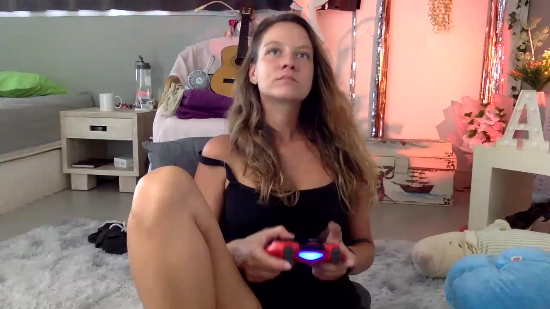 Gallery image thumbnail from Qi_ra's myfreecams stream on, 02/24/2023, 02:55 image 18 of 20