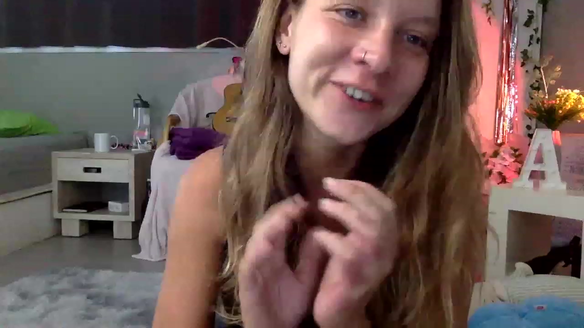 Gallery image thumbnail from Qi_ra's myfreecams stream on, 02/24/2023, 04:05 image 6 of 20