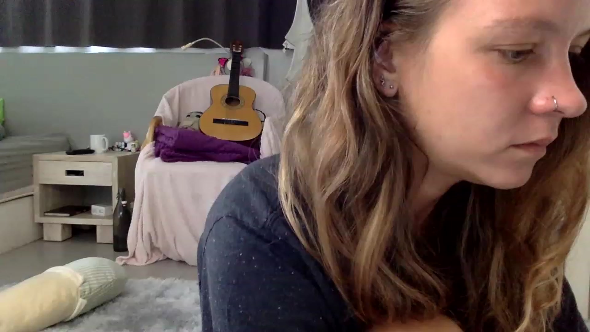 Gallery image thumbnail from Qi_ra's myfreecams stream on, 02/26/2023, 06:20 image 5 of 20