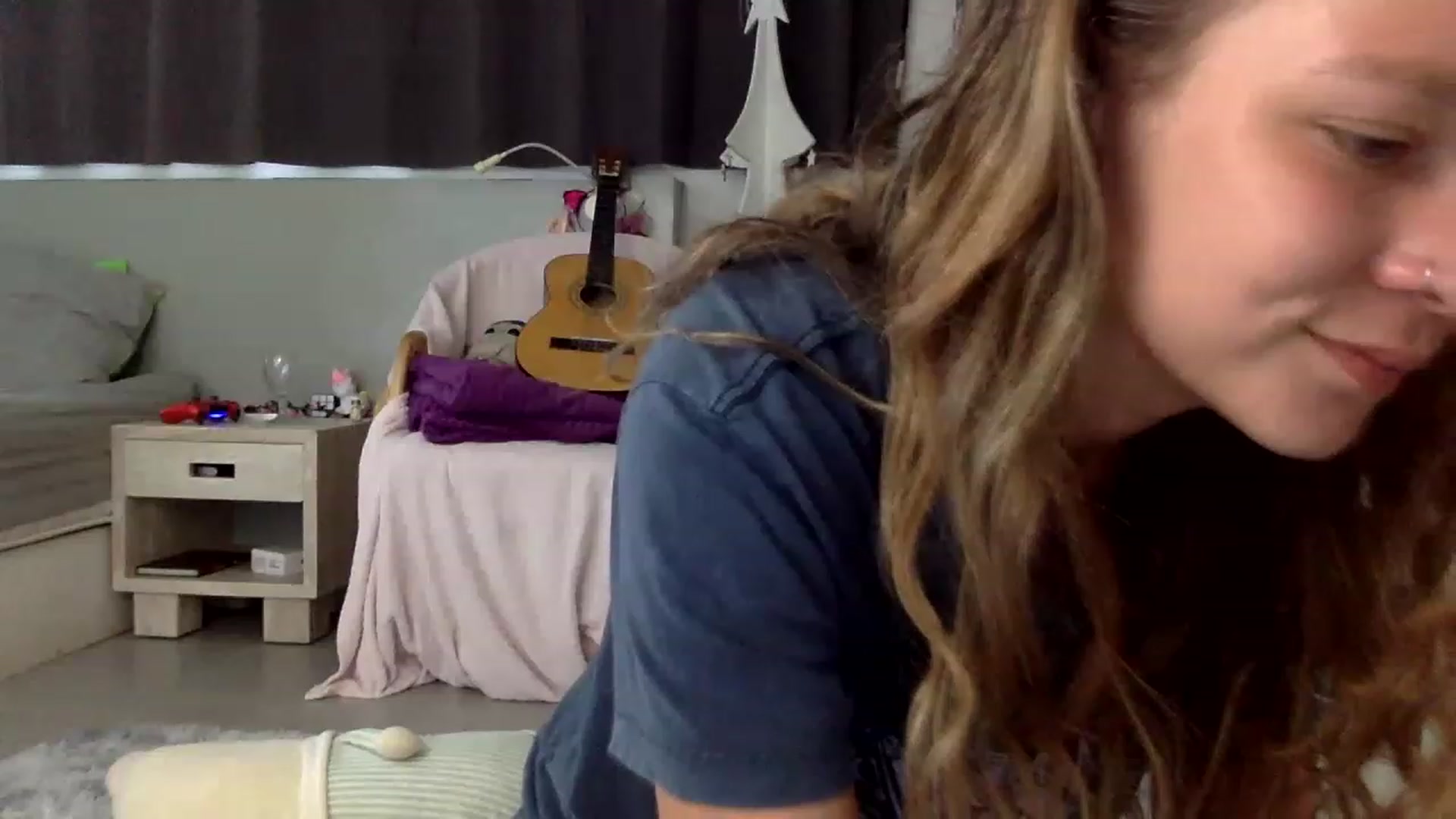 Gallery image thumbnail from Qi_ra's myfreecams stream on, 02/27/2023, 07:57 image 2 of 20