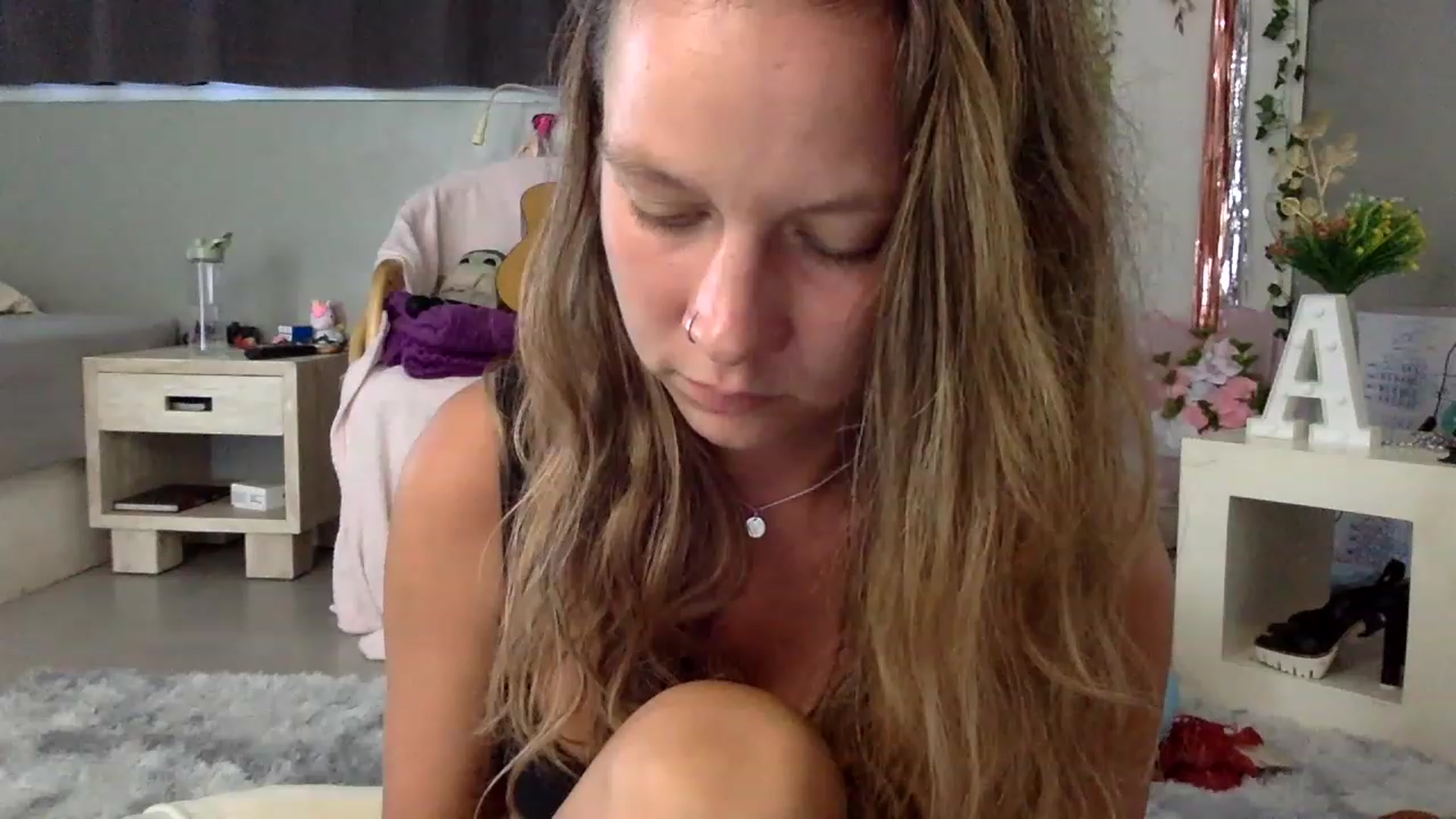 Gallery image thumbnail from Qi_ra's myfreecams stream on, 03/09/2023, 06:46 image 12 of 20