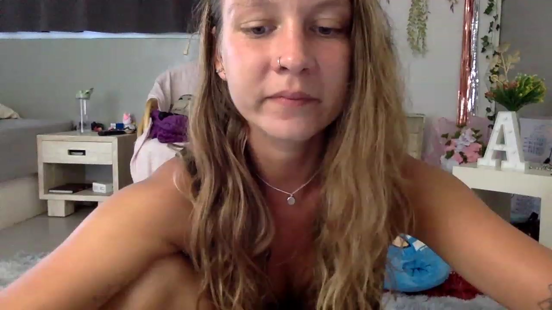Gallery image thumbnail from Qi_ra's myfreecams stream on, 03/09/2023, 06:46 image 15 of 20